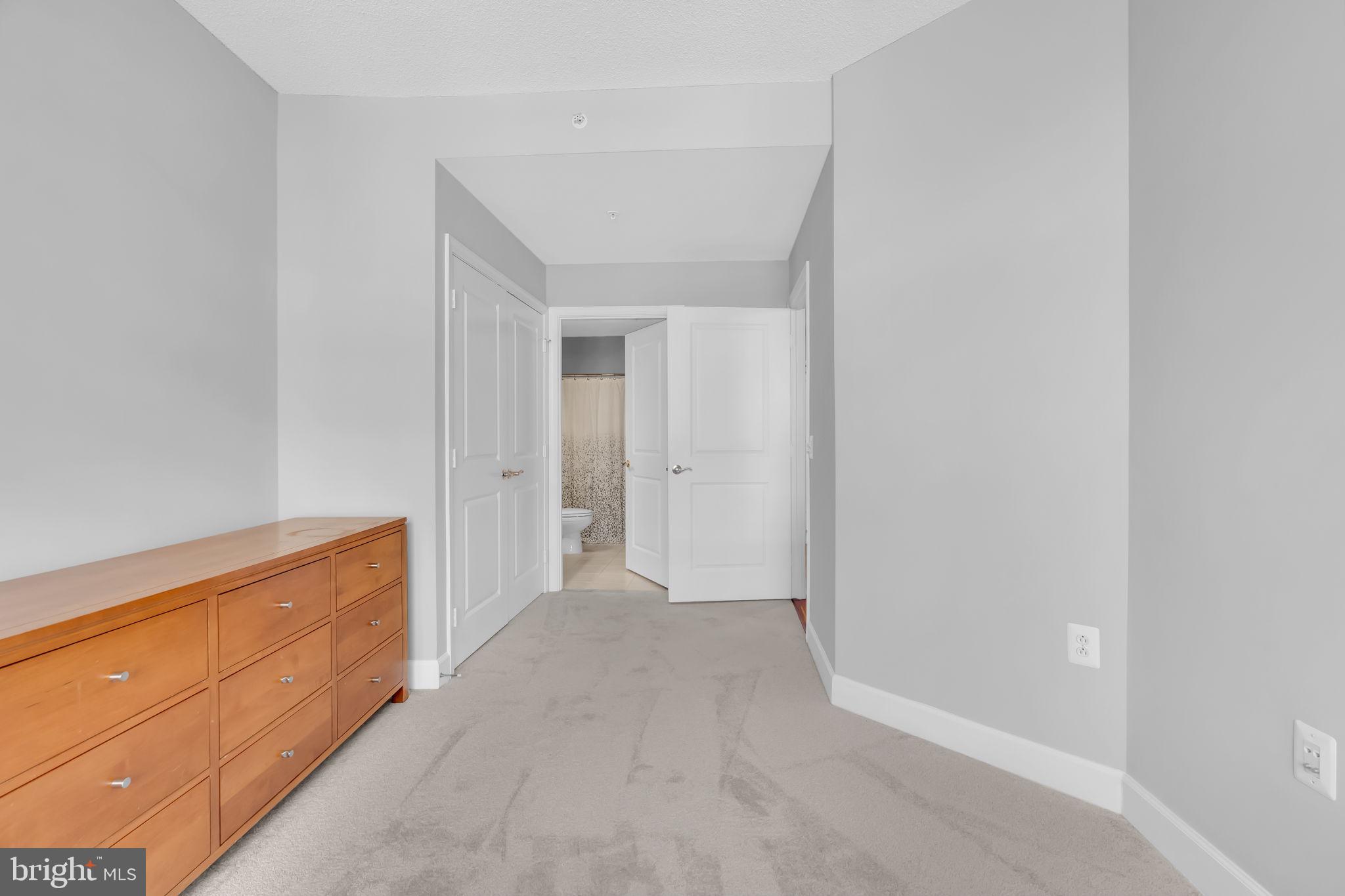 ECLIPSE ON CENTER PARK - Residential Lease