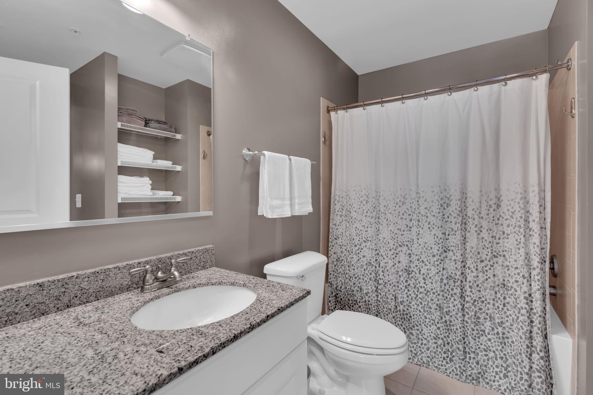 ECLIPSE ON CENTER PARK - Residential Lease