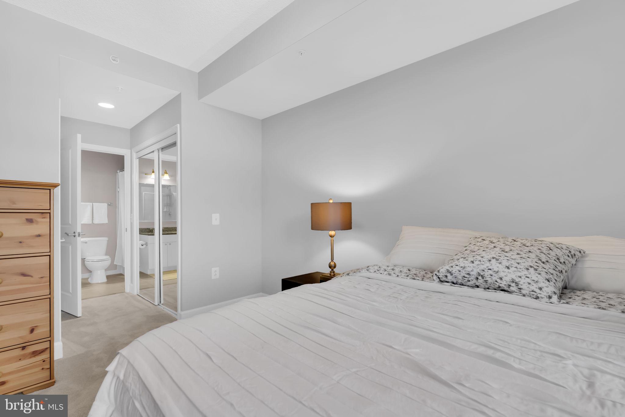 ECLIPSE ON CENTER PARK - Residential Lease