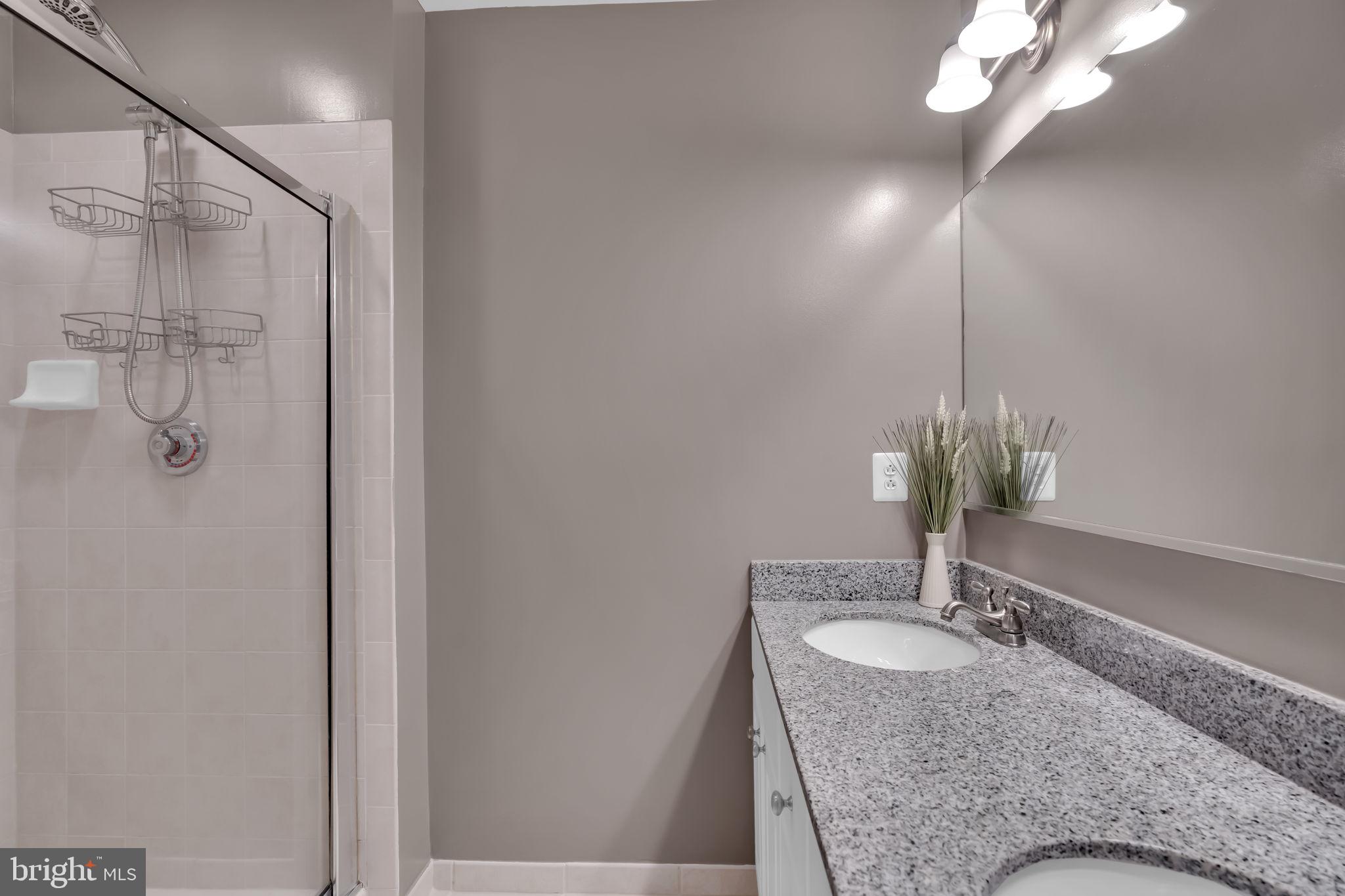 ECLIPSE ON CENTER PARK - Residential Lease