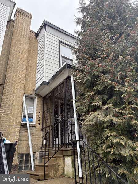 Townhouse For Sale - 5963 Palmetto Street<br/> PHILADELPHIA, PA 19120