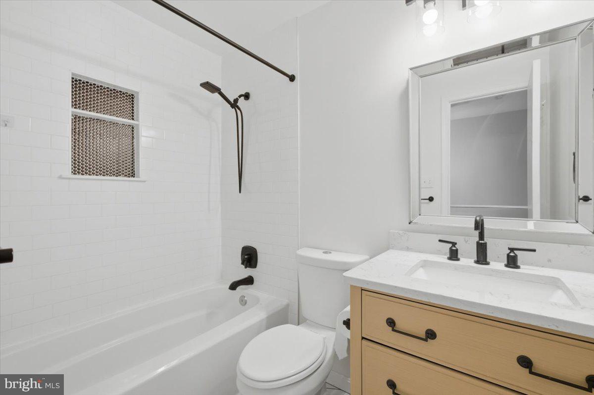 HERITAGE CROSSING - Residential