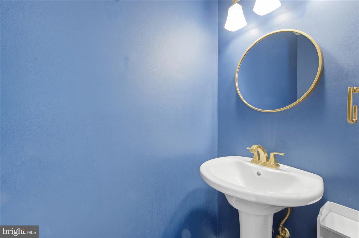 HERITAGE CROSSING - Residential