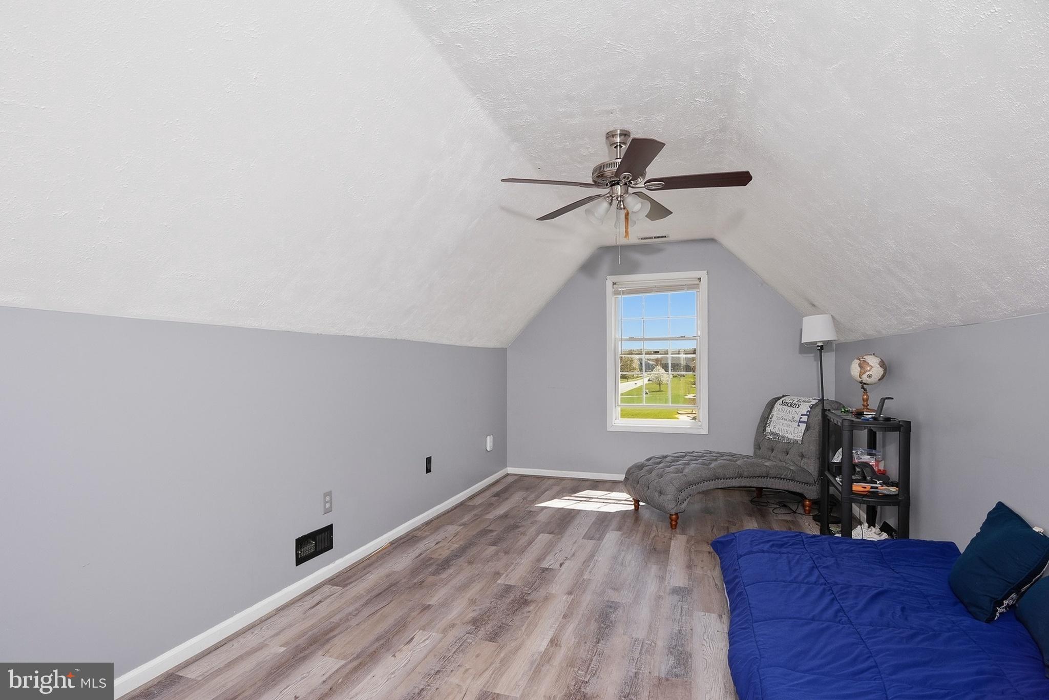 AMBERWOOD - Residential