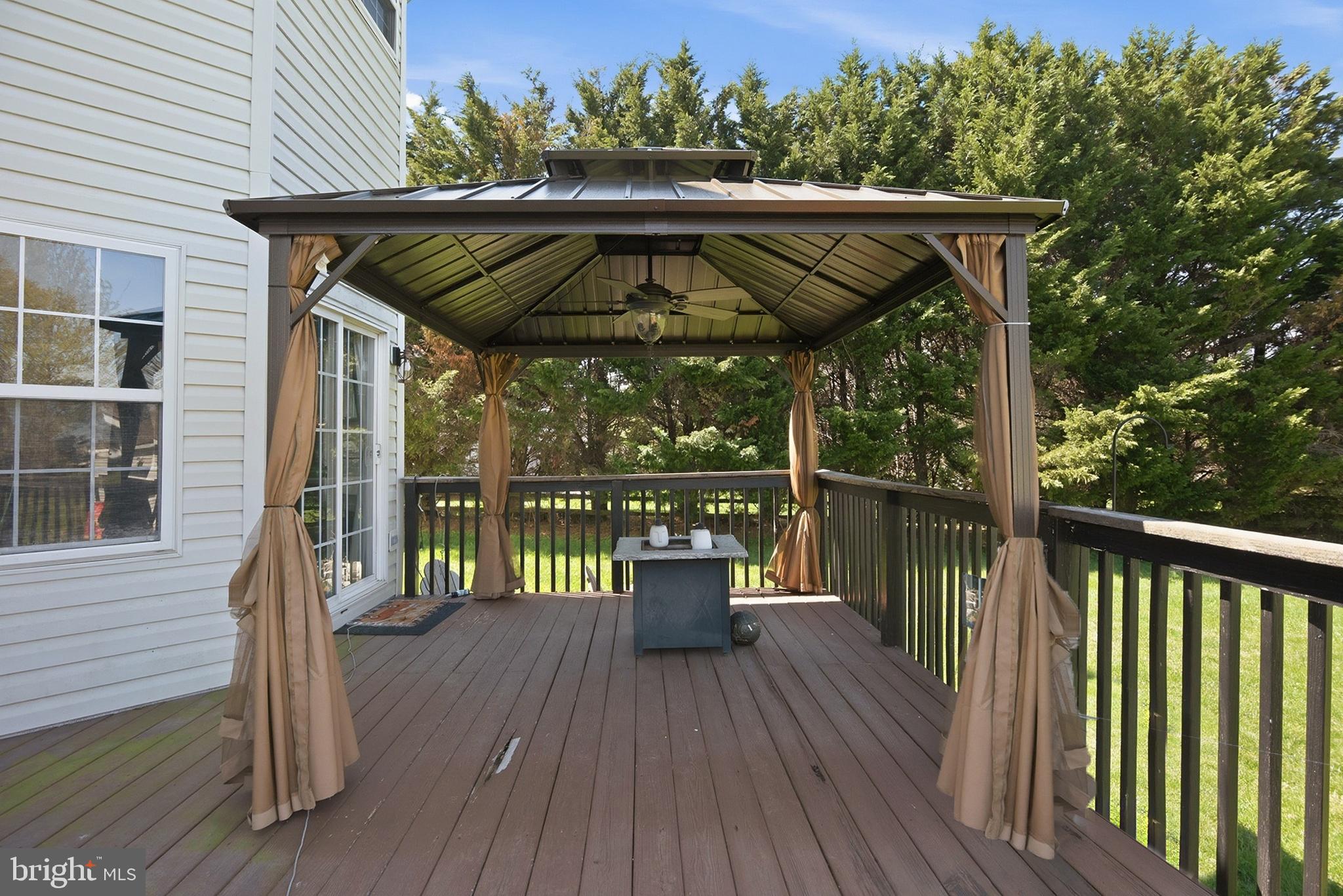 AMBERWOOD - Residential