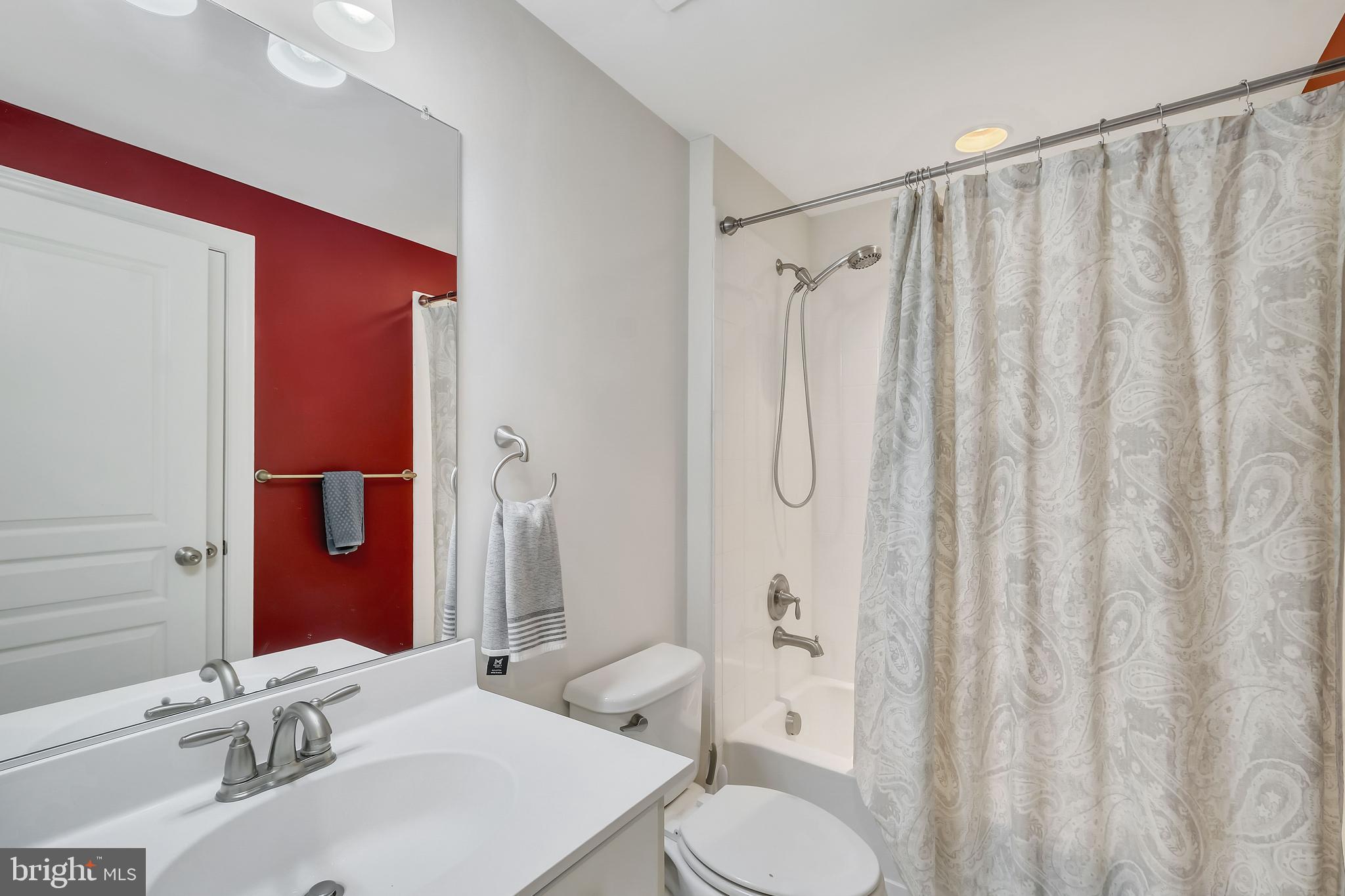 VILLAGES OF URBANA - Residential