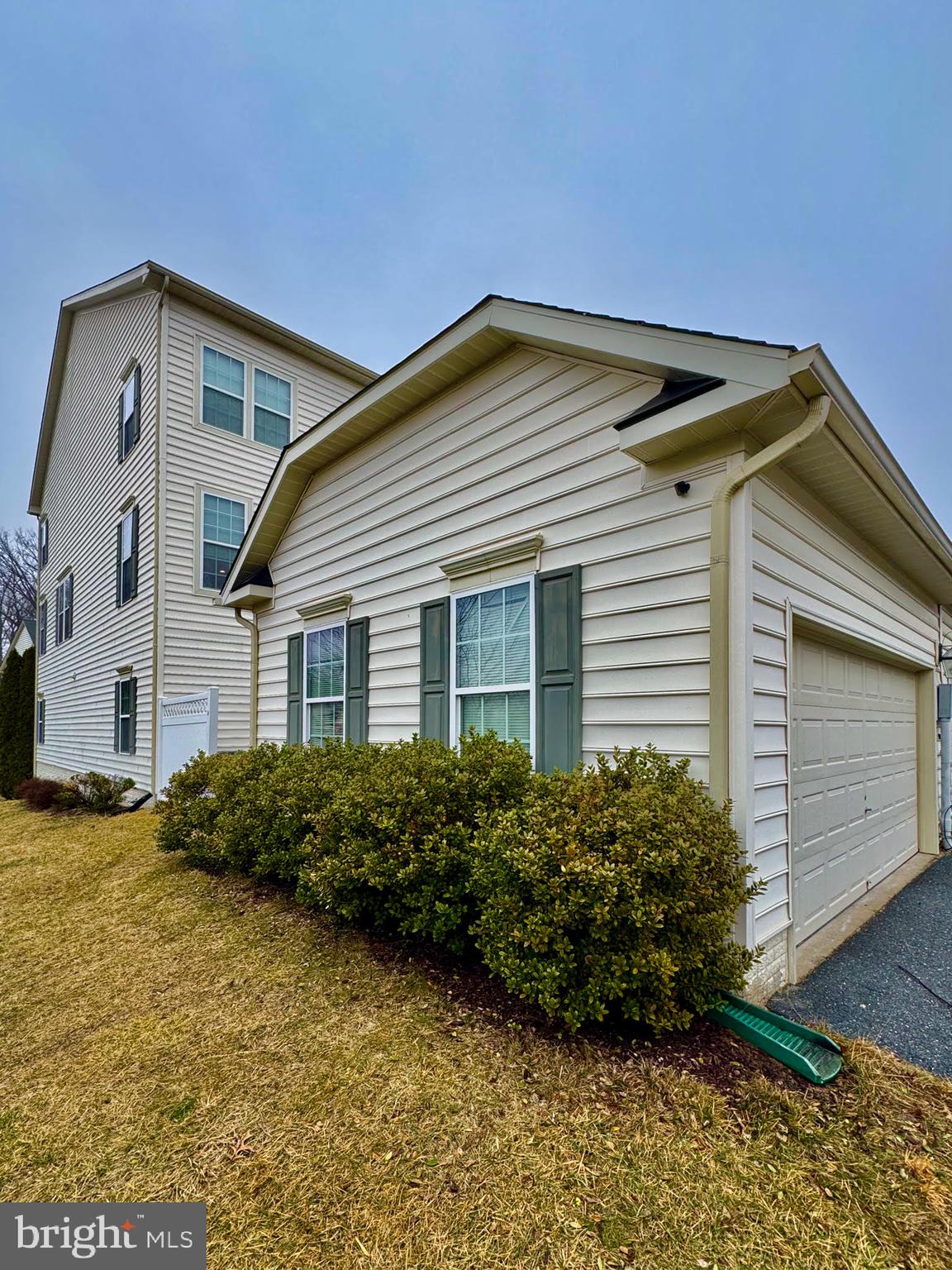 VILLAGES OF URBANA - Residential