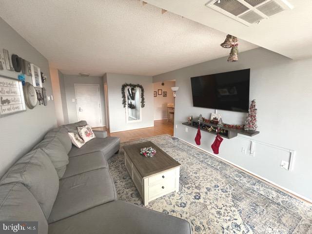 4500 S FOUR MILE RUN DRIVE 1124