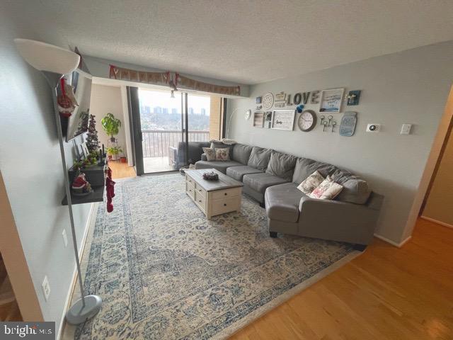 4500 S FOUR MILE RUN DRIVE 1124