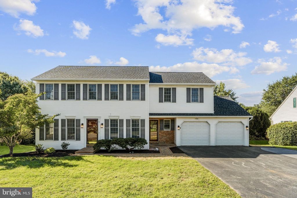 Photo of 70 Millstone Drive, BROWNSTOWN, PA 17508 (MLS # PALA2075550)