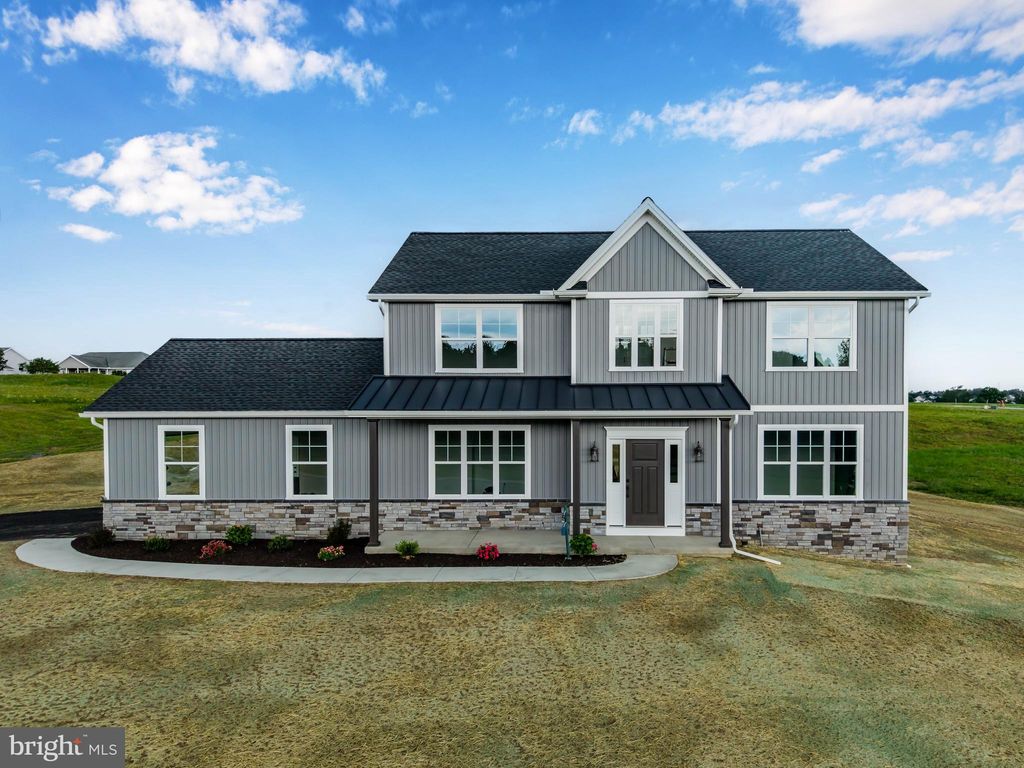 Photo of 1001 Fanning Way, HARRISBURG, PA 17111 (MLS # PADA2045960)