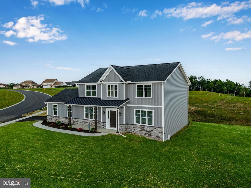 Photo of 1001 Fanning Way, HARRISBURG, PA 17111 (MLS # PADA2045960)