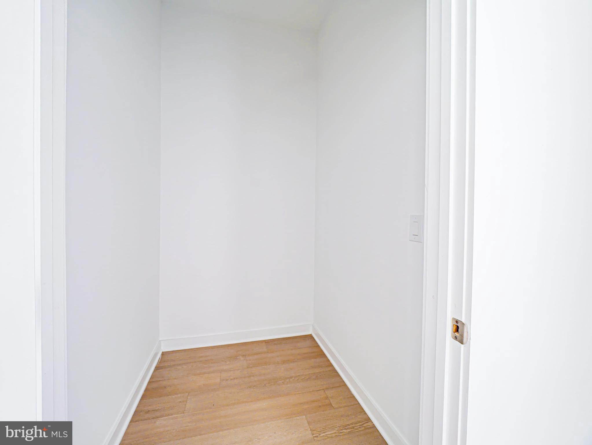 2403-2407 W THOMPSON STREET 2