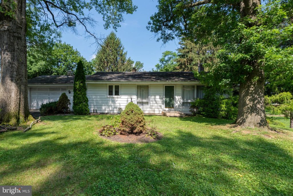 Photo of 620 Kinderhook Road, COLUMBIA, PA 17512 (MLS # PALA2072996)