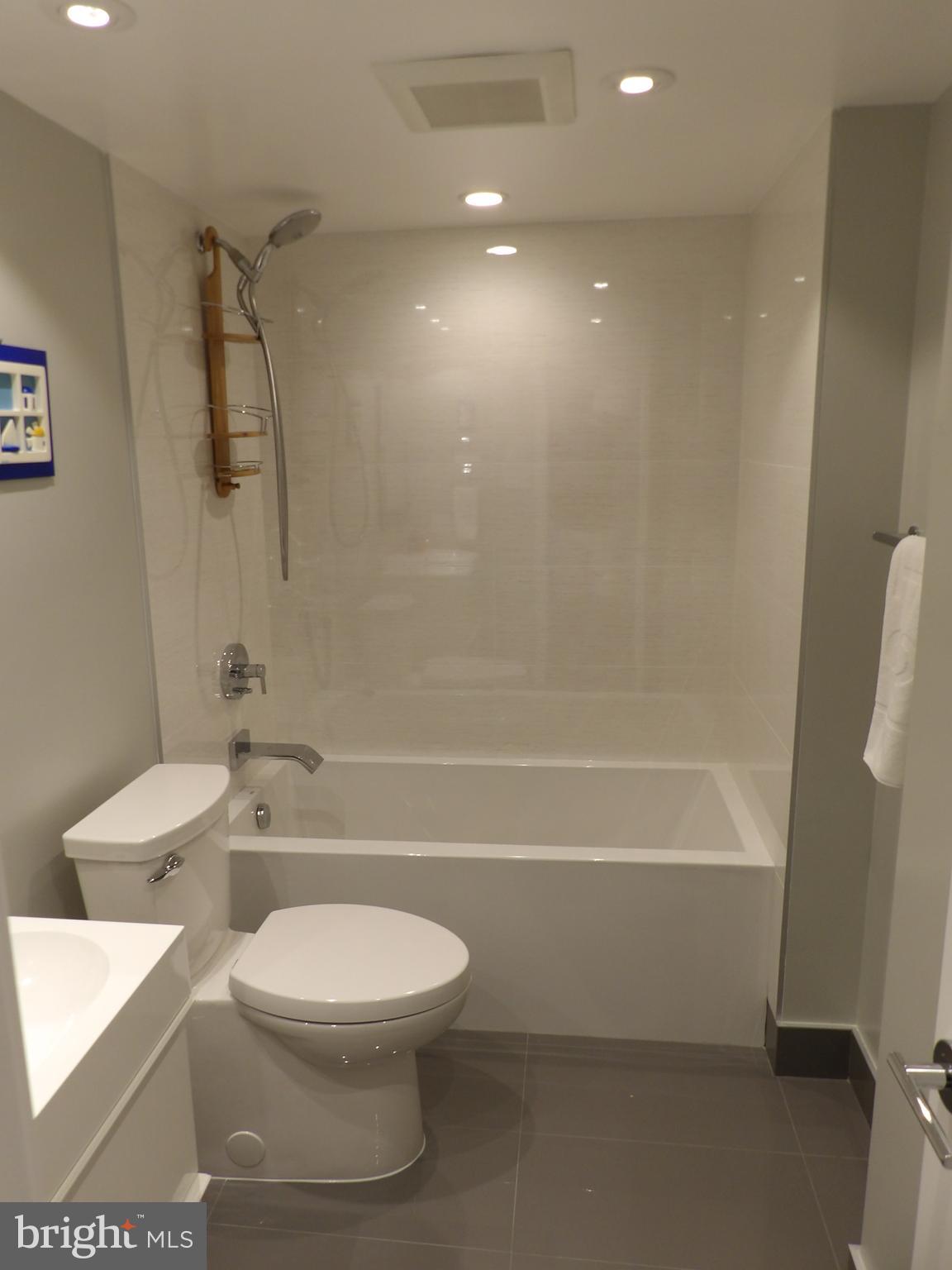 FAIRFAX COUNTY - Residential Lease