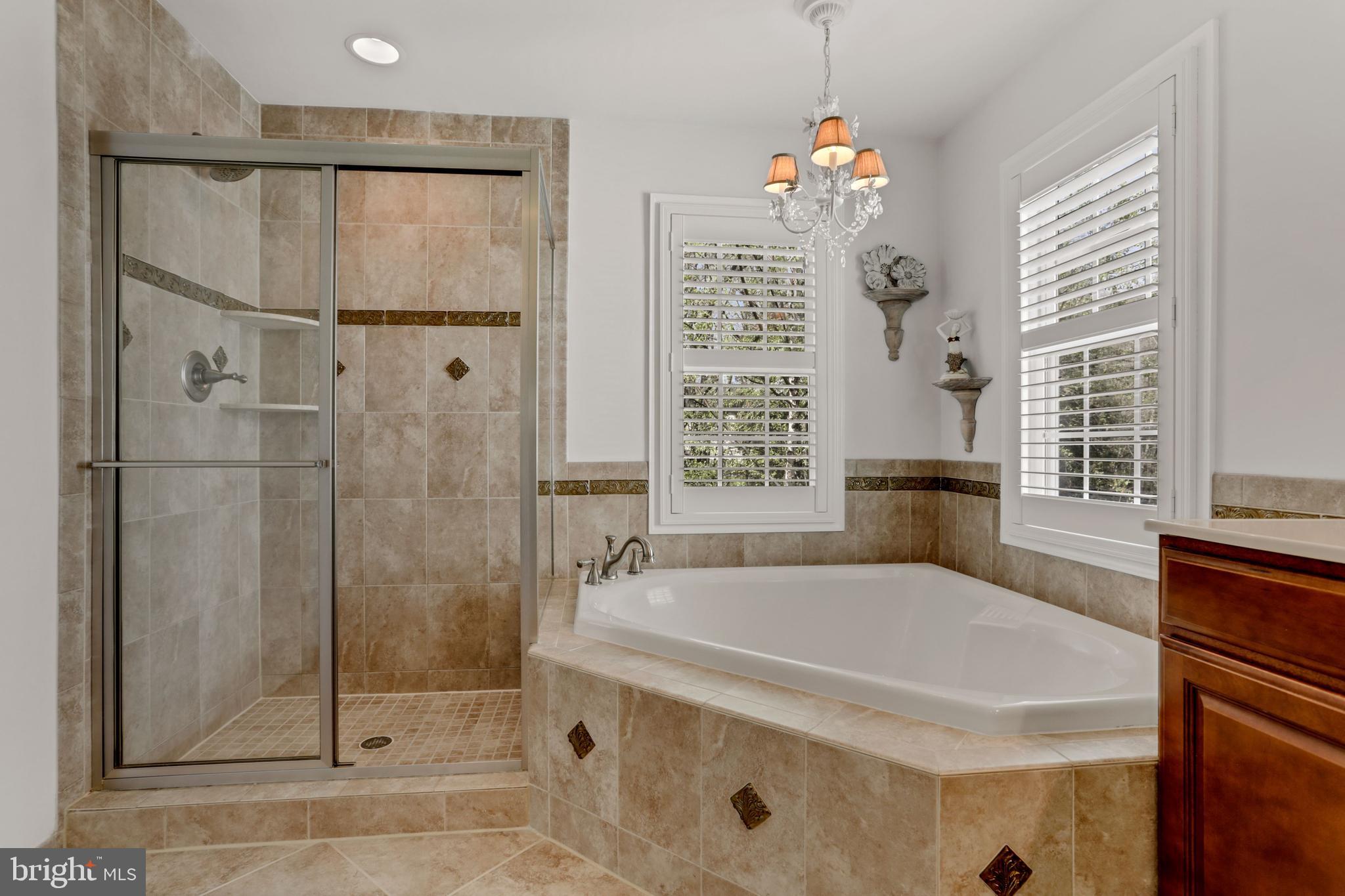 STRATSHIRE CROSSING - Residential