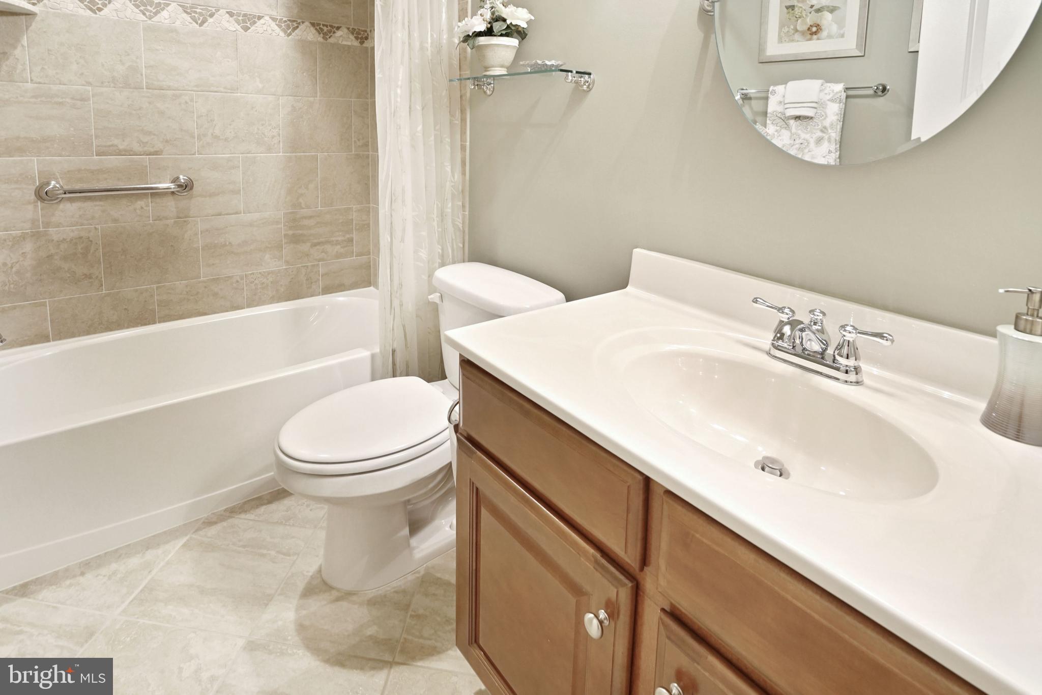 STRATSHIRE CROSSING - Residential