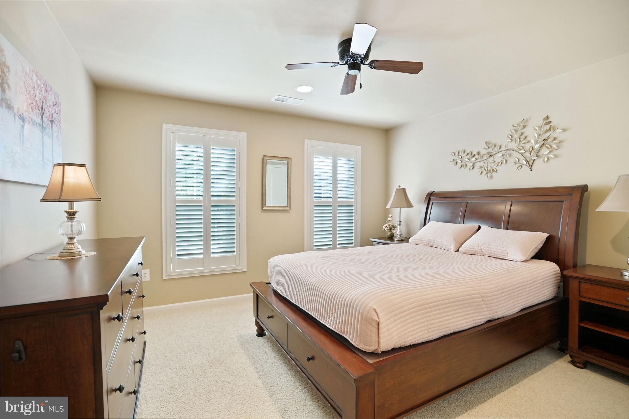 STRATSHIRE CROSSING - Residential