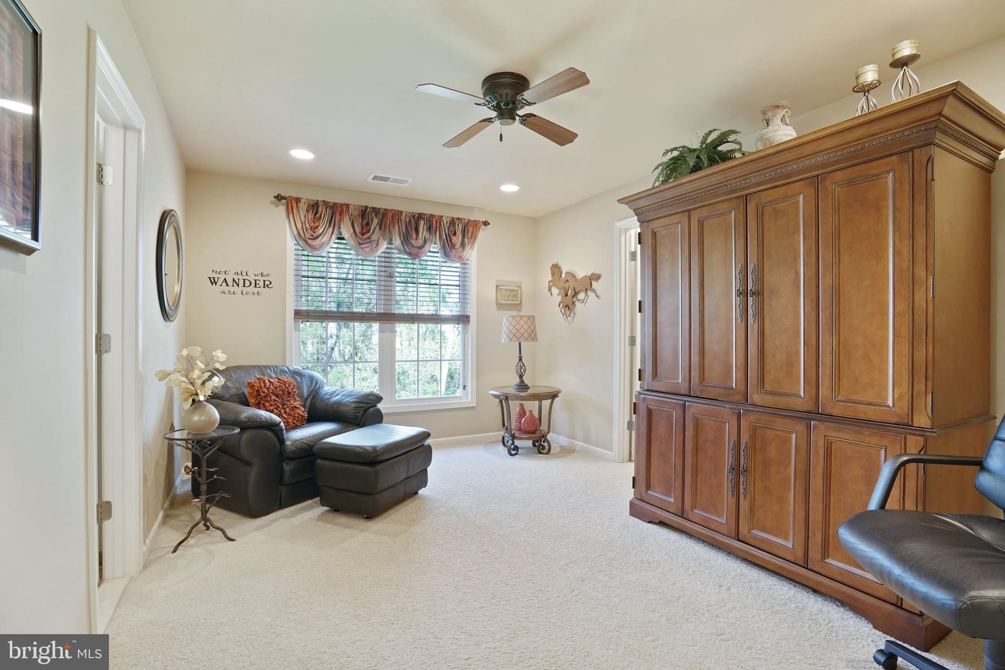 STRATSHIRE CROSSING - Residential