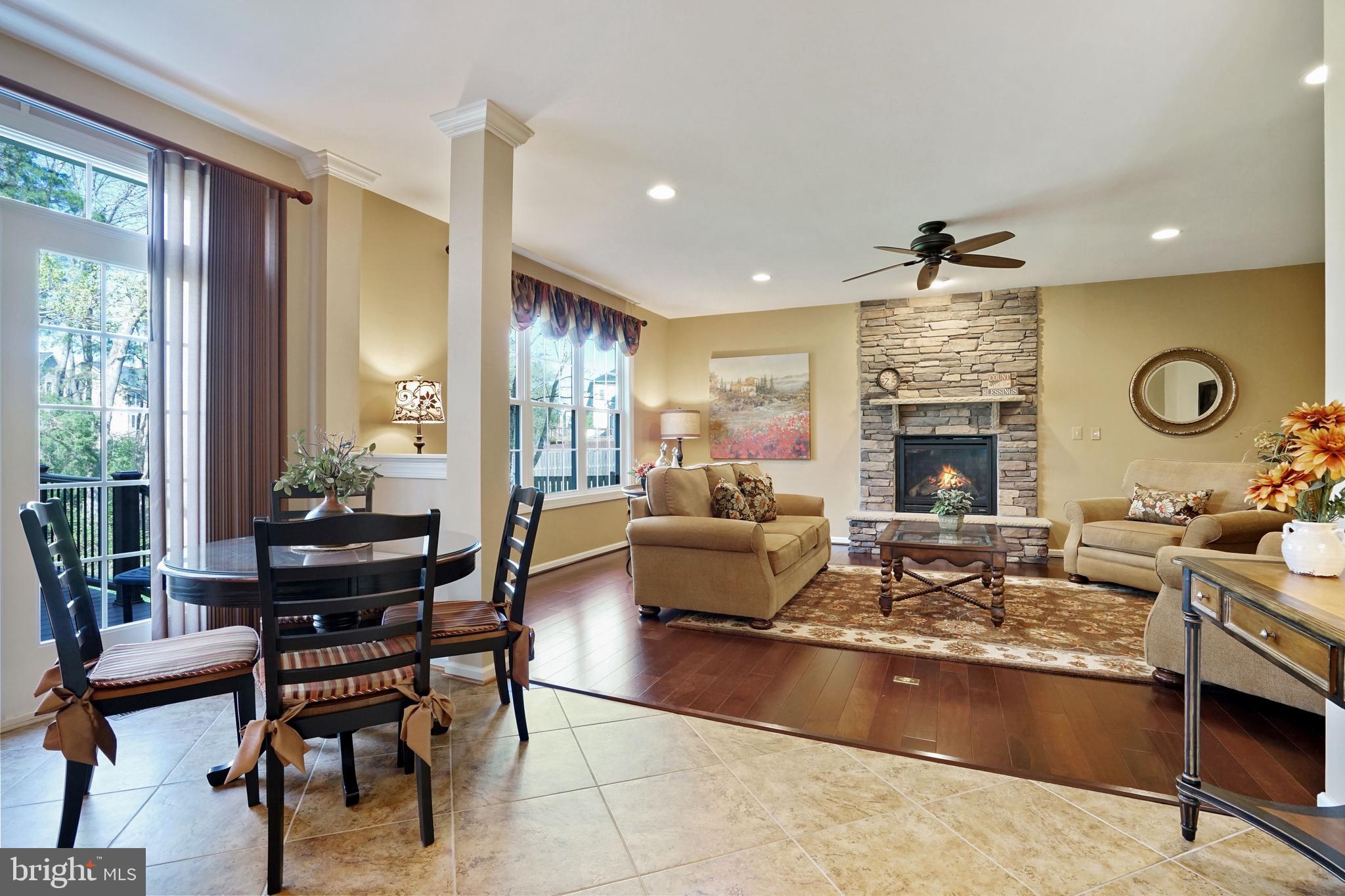 STRATSHIRE CROSSING - Residential