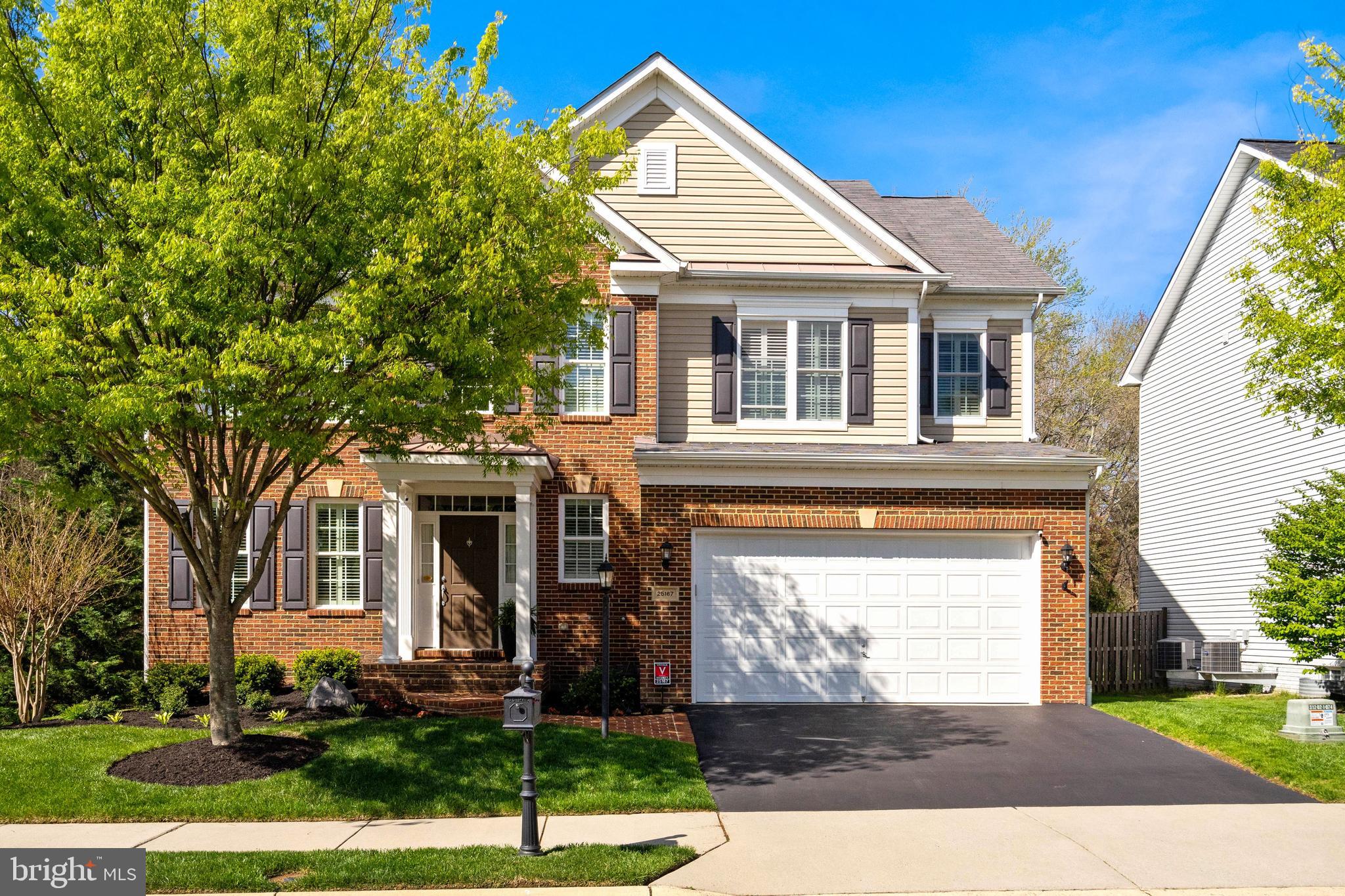 STRATSHIRE CROSSING - Residential