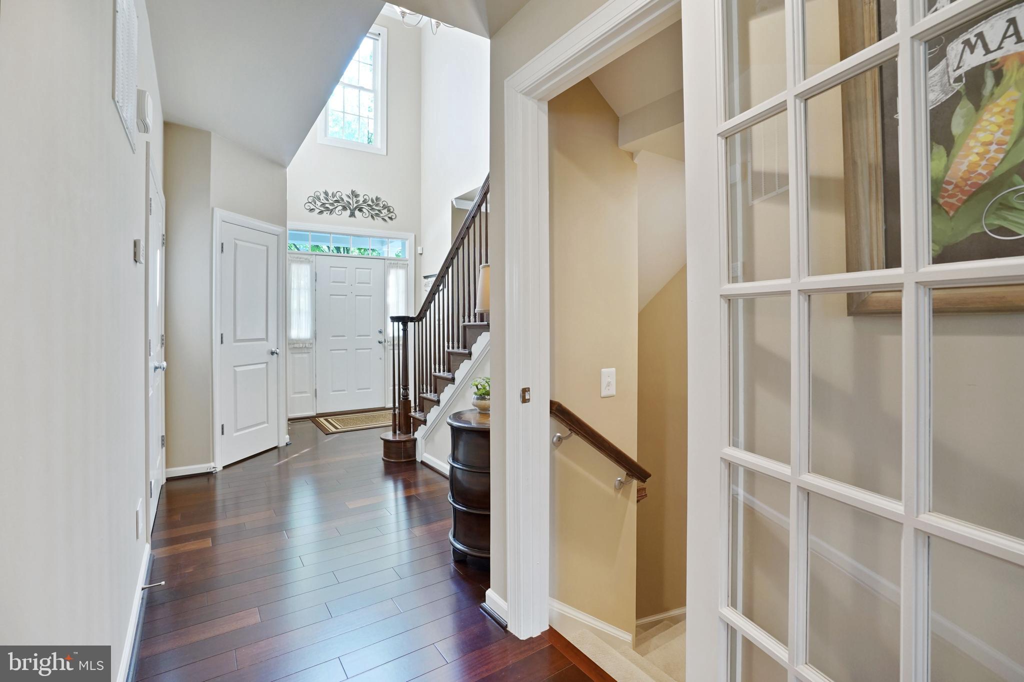 STRATSHIRE CROSSING - Residential