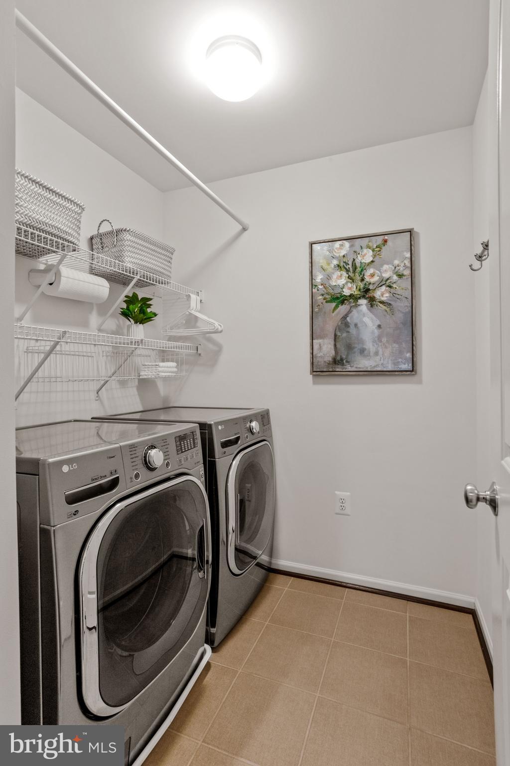 STRATSHIRE CROSSING - Residential