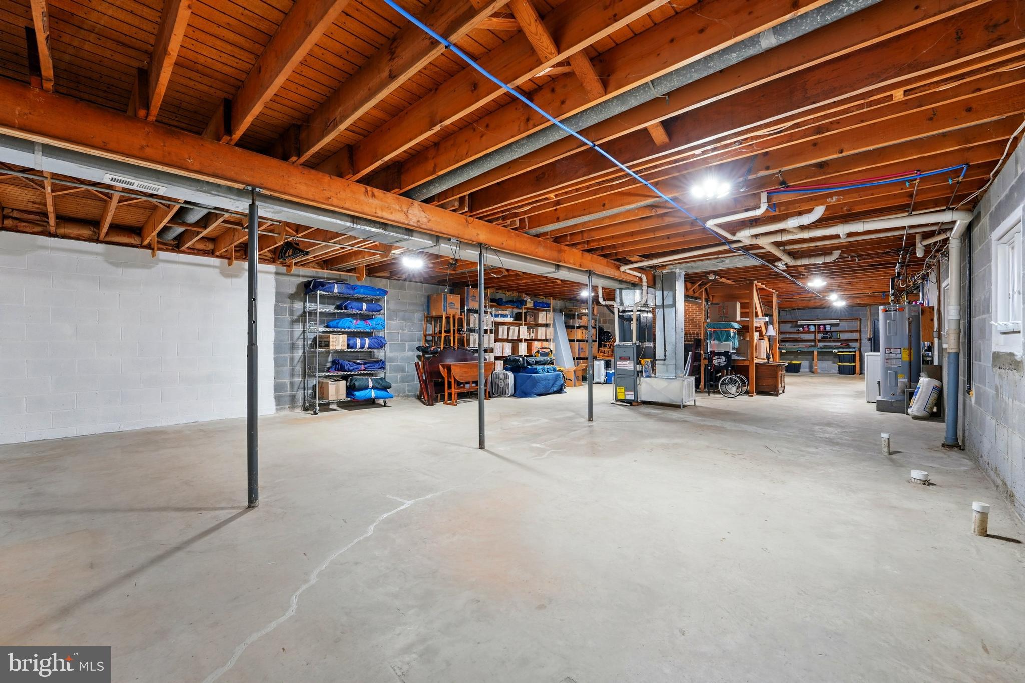 WHITE SHOP ESTATES - Residential