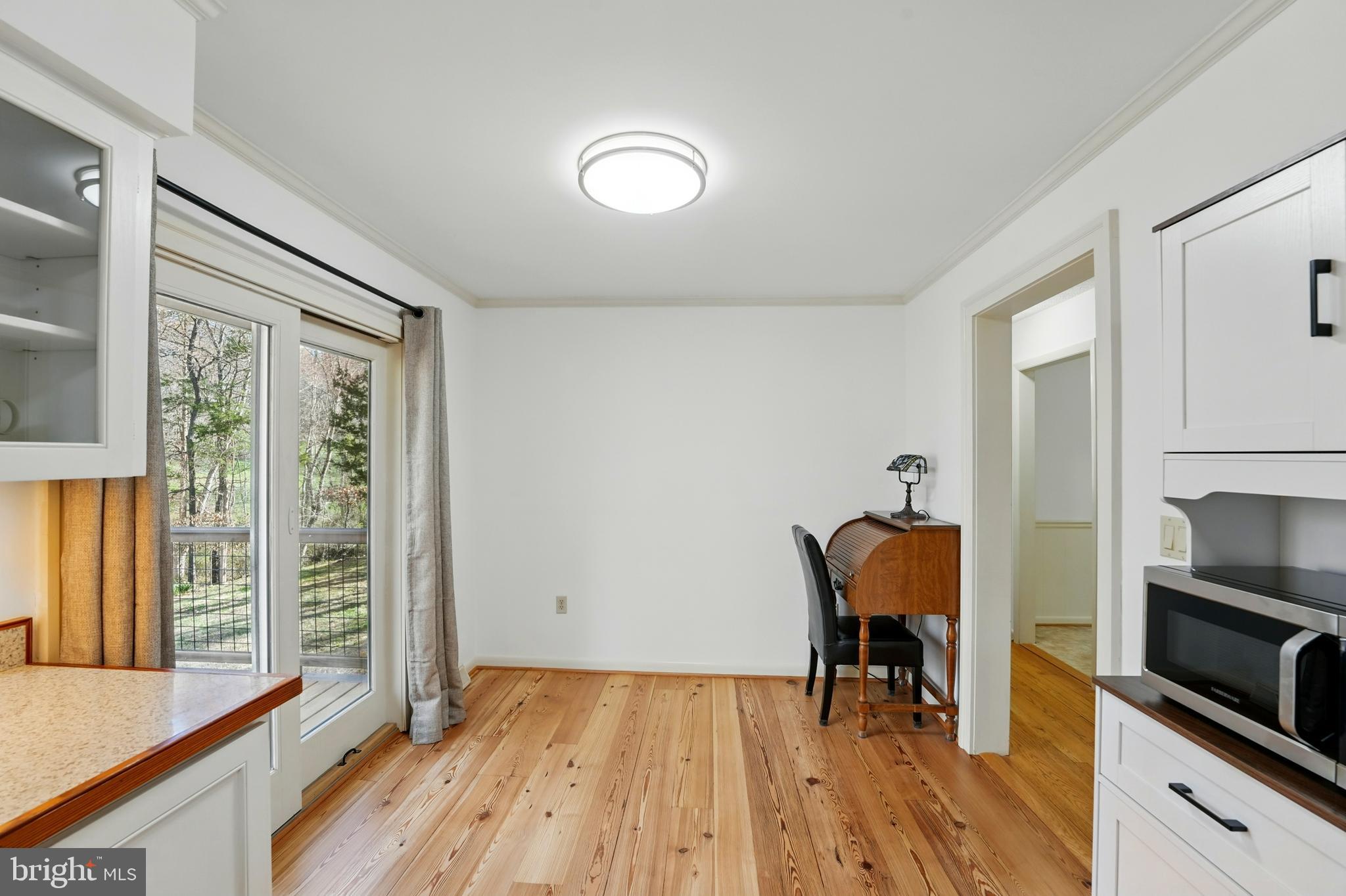 WHITE SHOP ESTATES - Residential