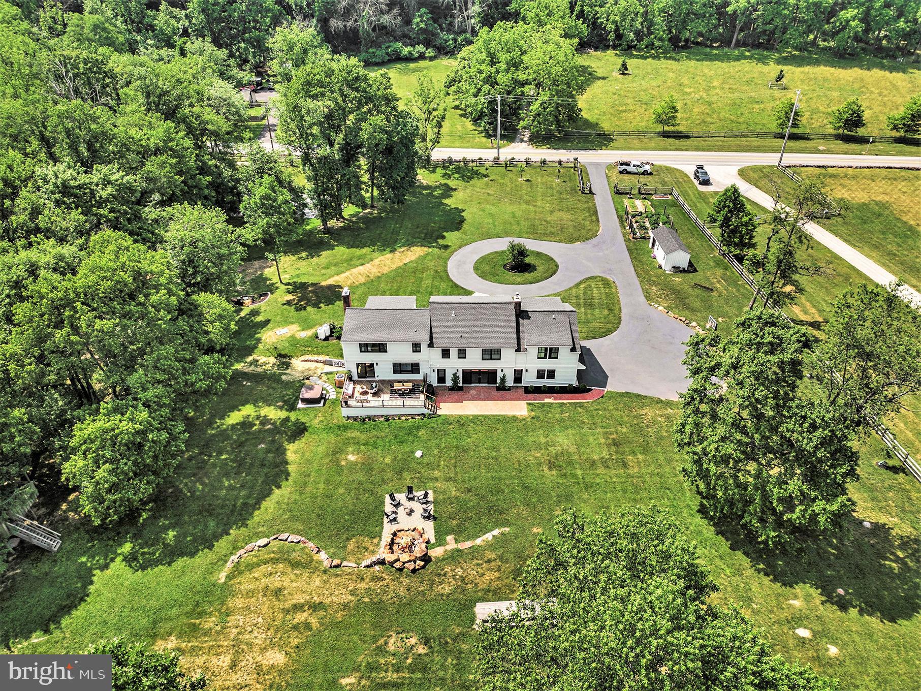 RADNOR HUNT - Residential