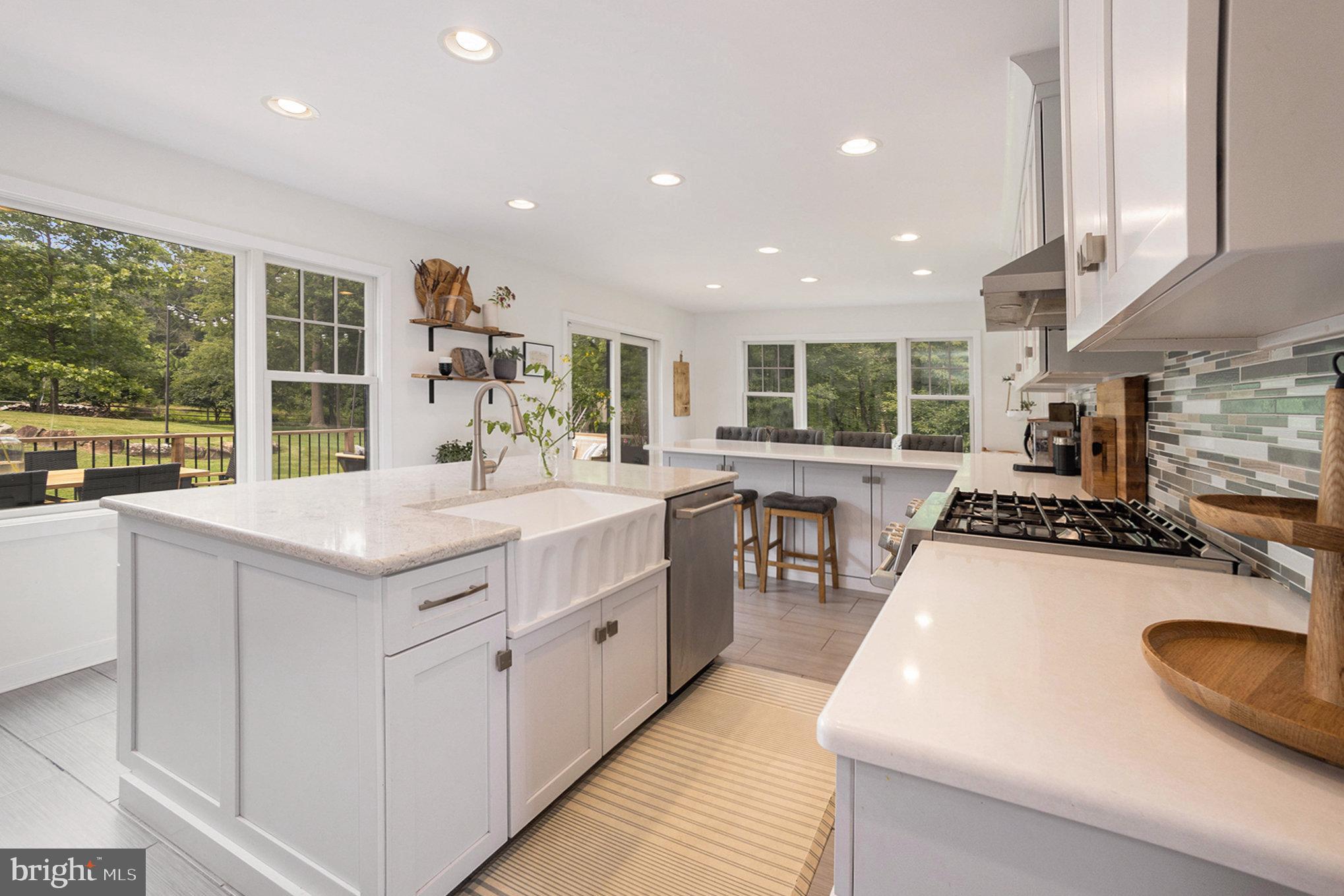 RADNOR HUNT - Residential