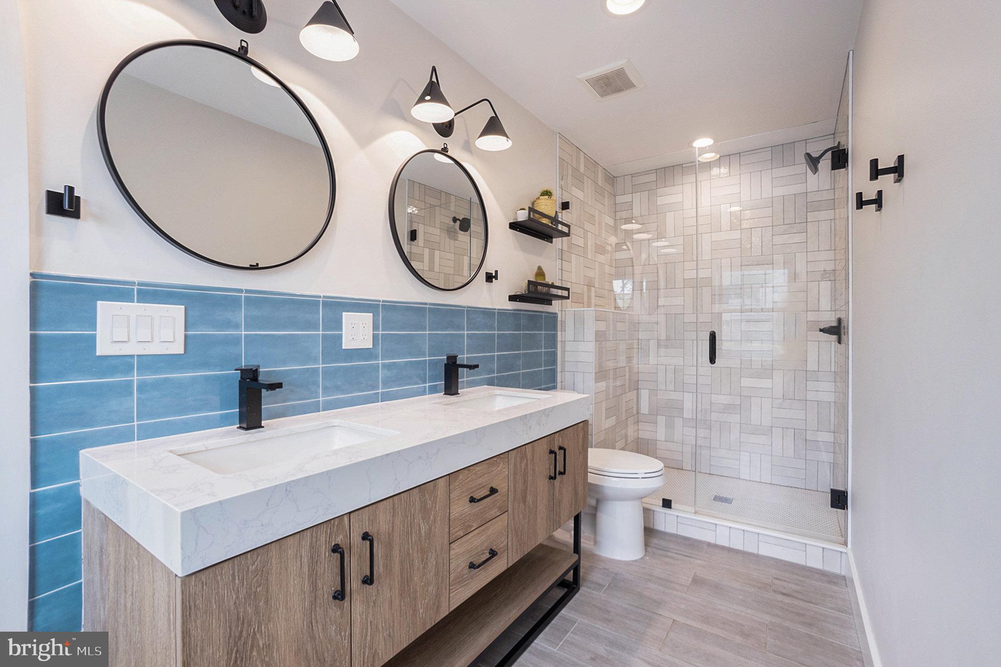 RADNOR HUNT - Residential