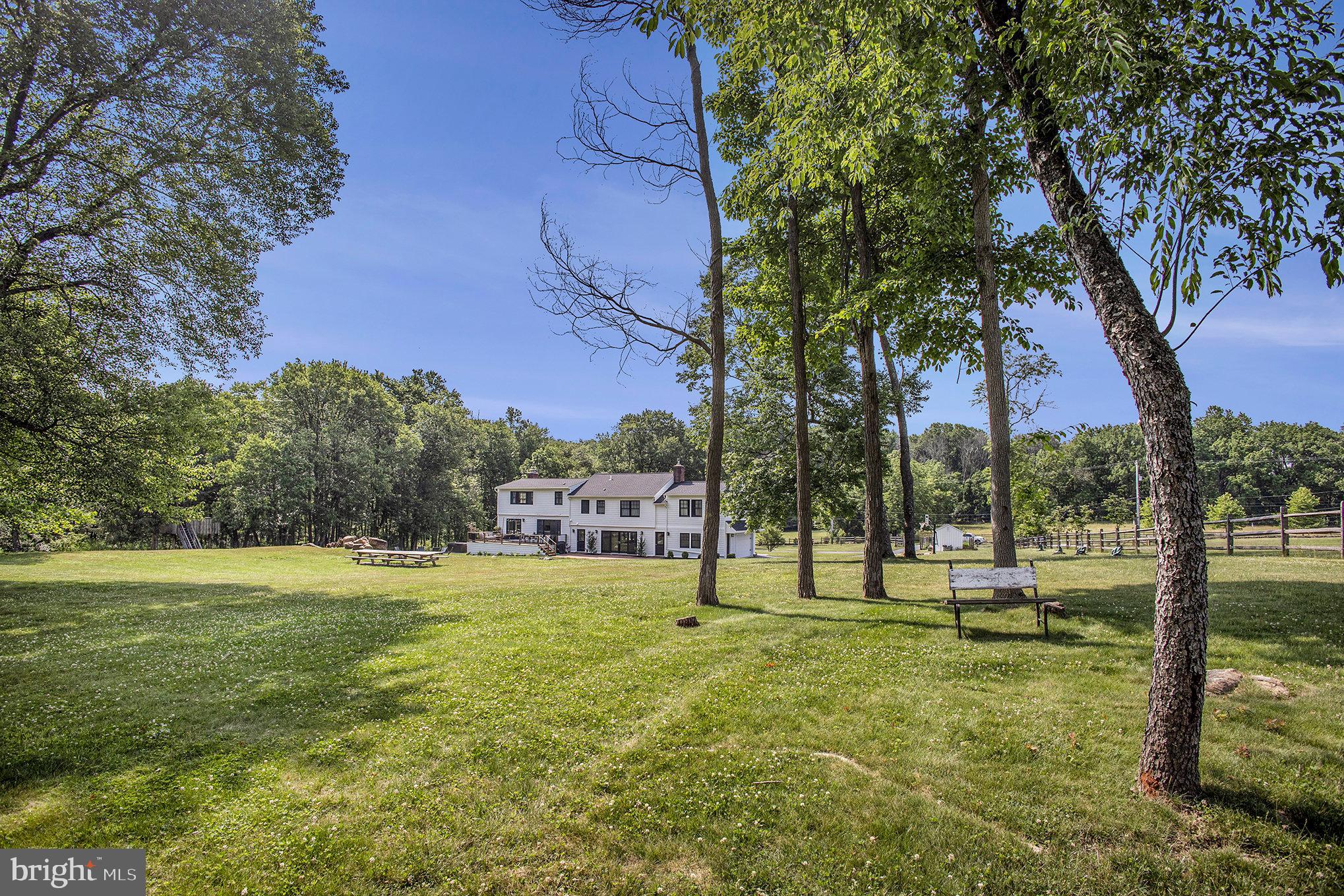 RADNOR HUNT - Residential