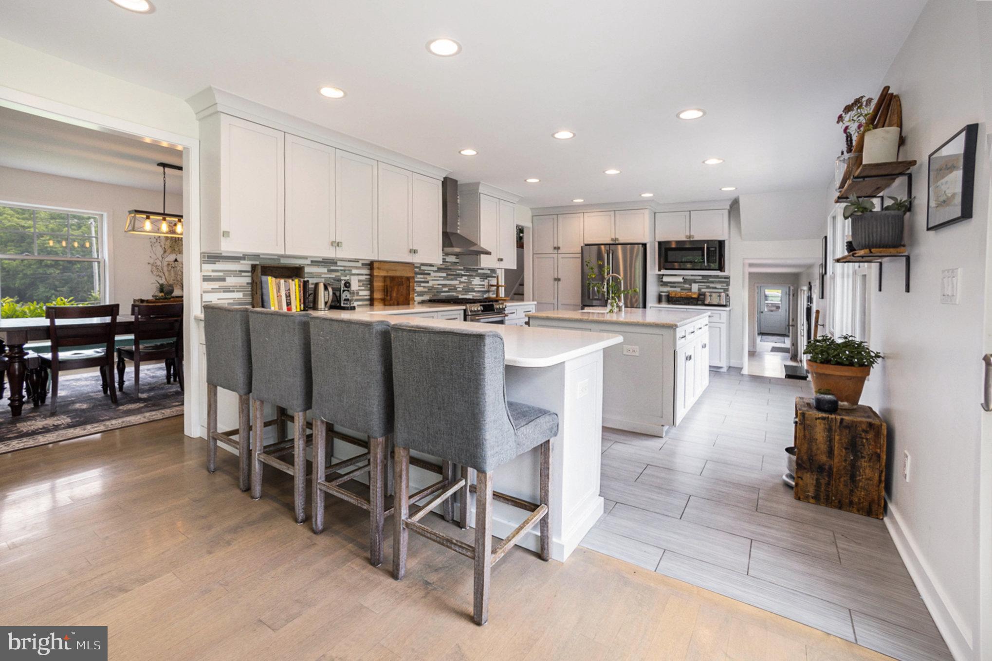 RADNOR HUNT - Residential