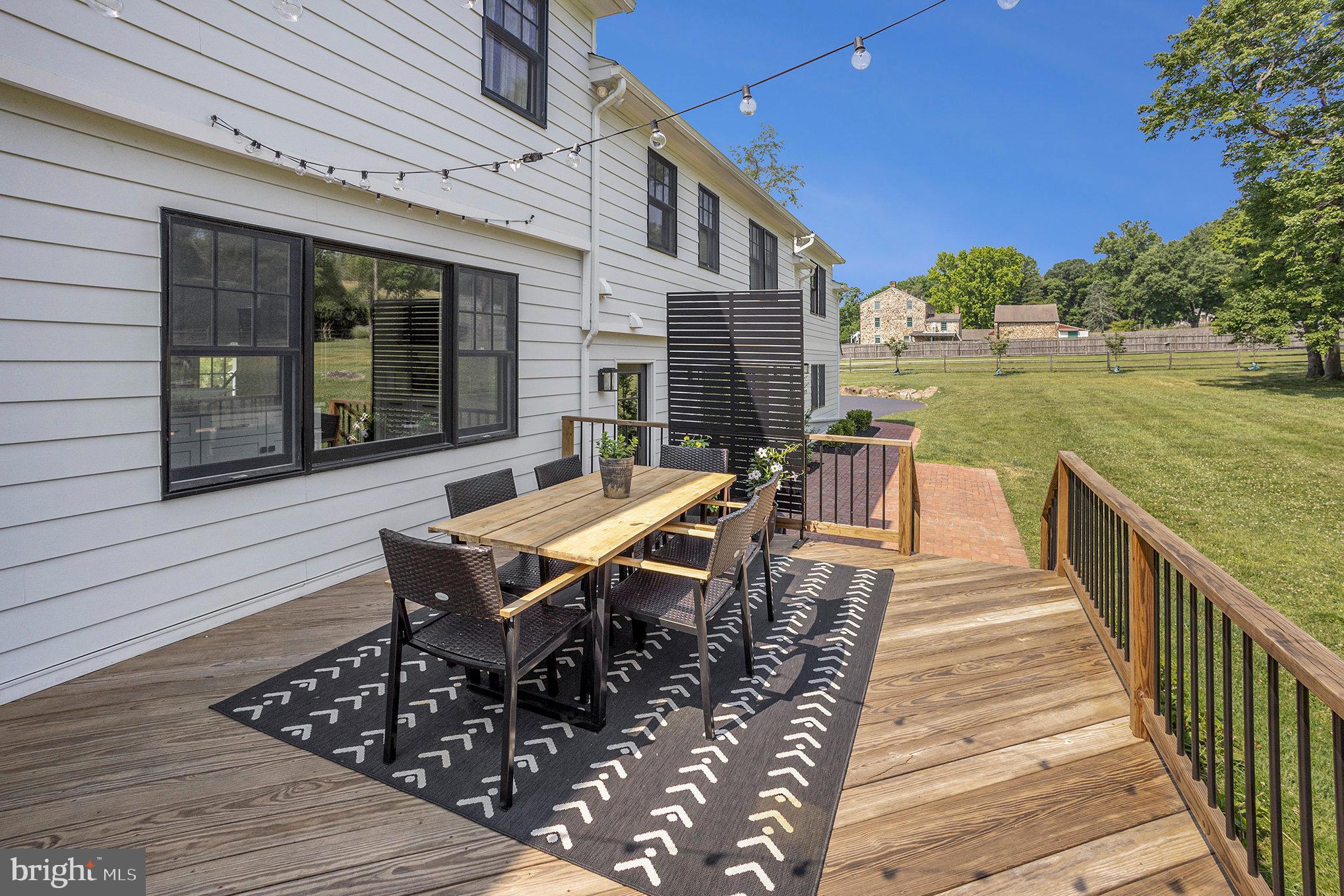 RADNOR HUNT - Residential