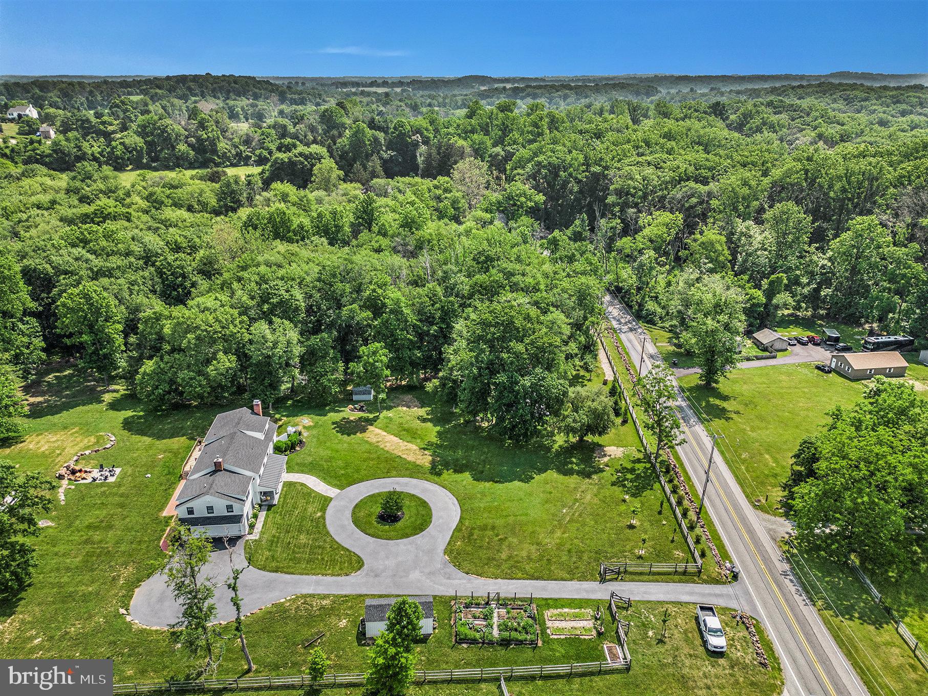 RADNOR HUNT - Residential