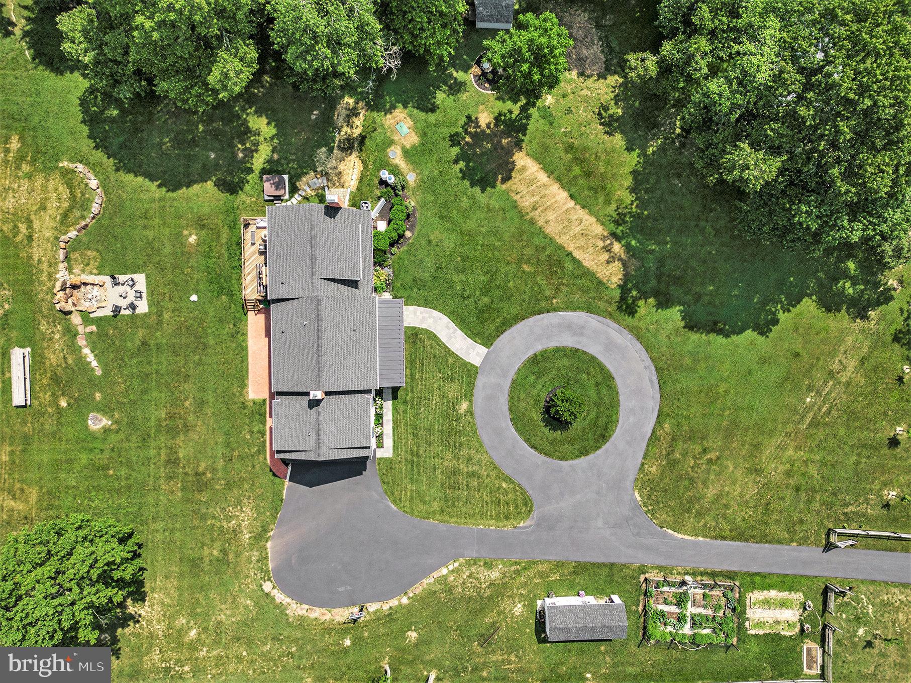 RADNOR HUNT - Residential