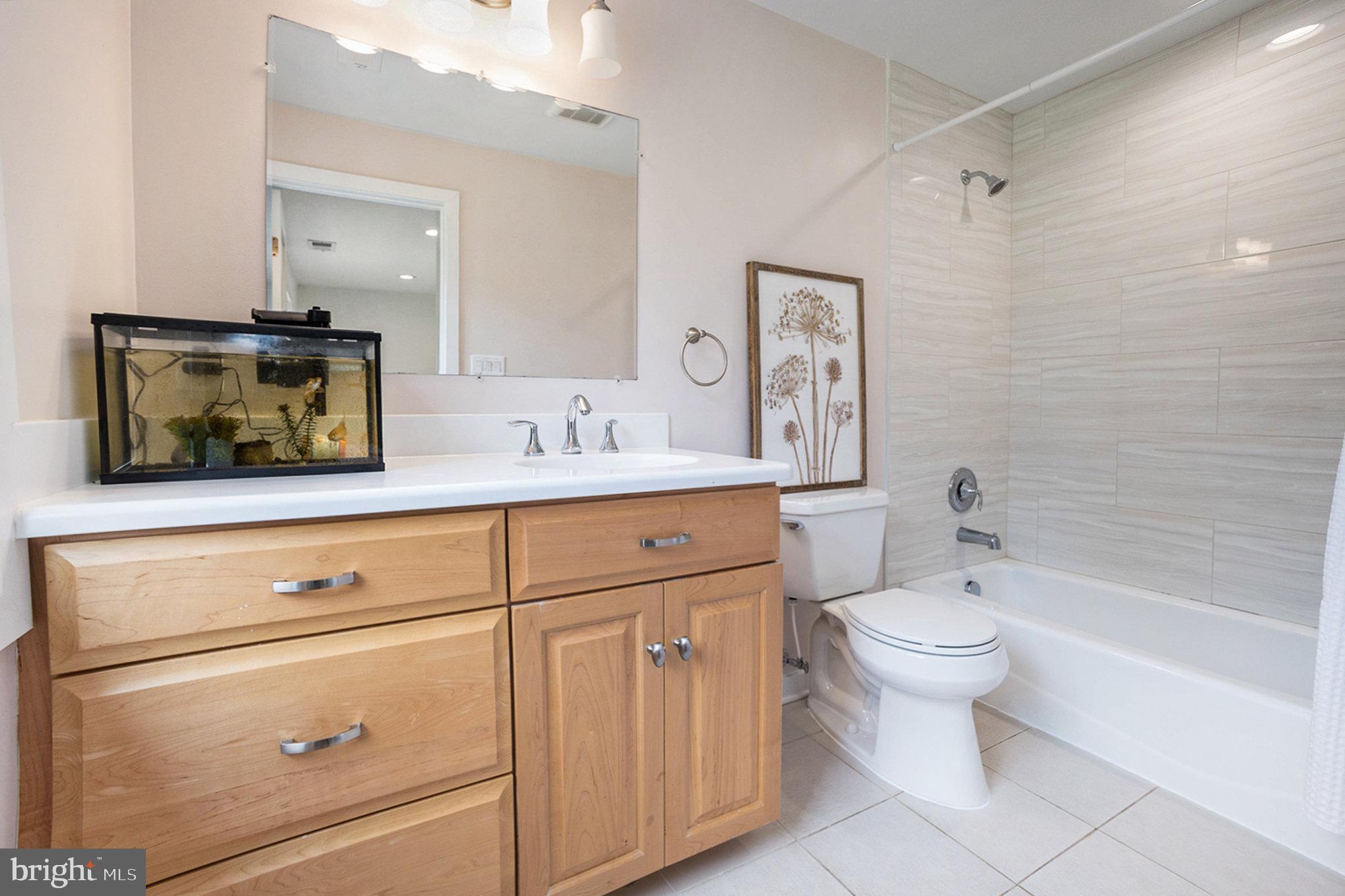 RADNOR HUNT - Residential