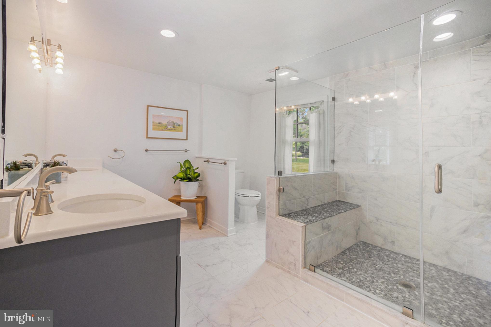 RADNOR HUNT - Residential