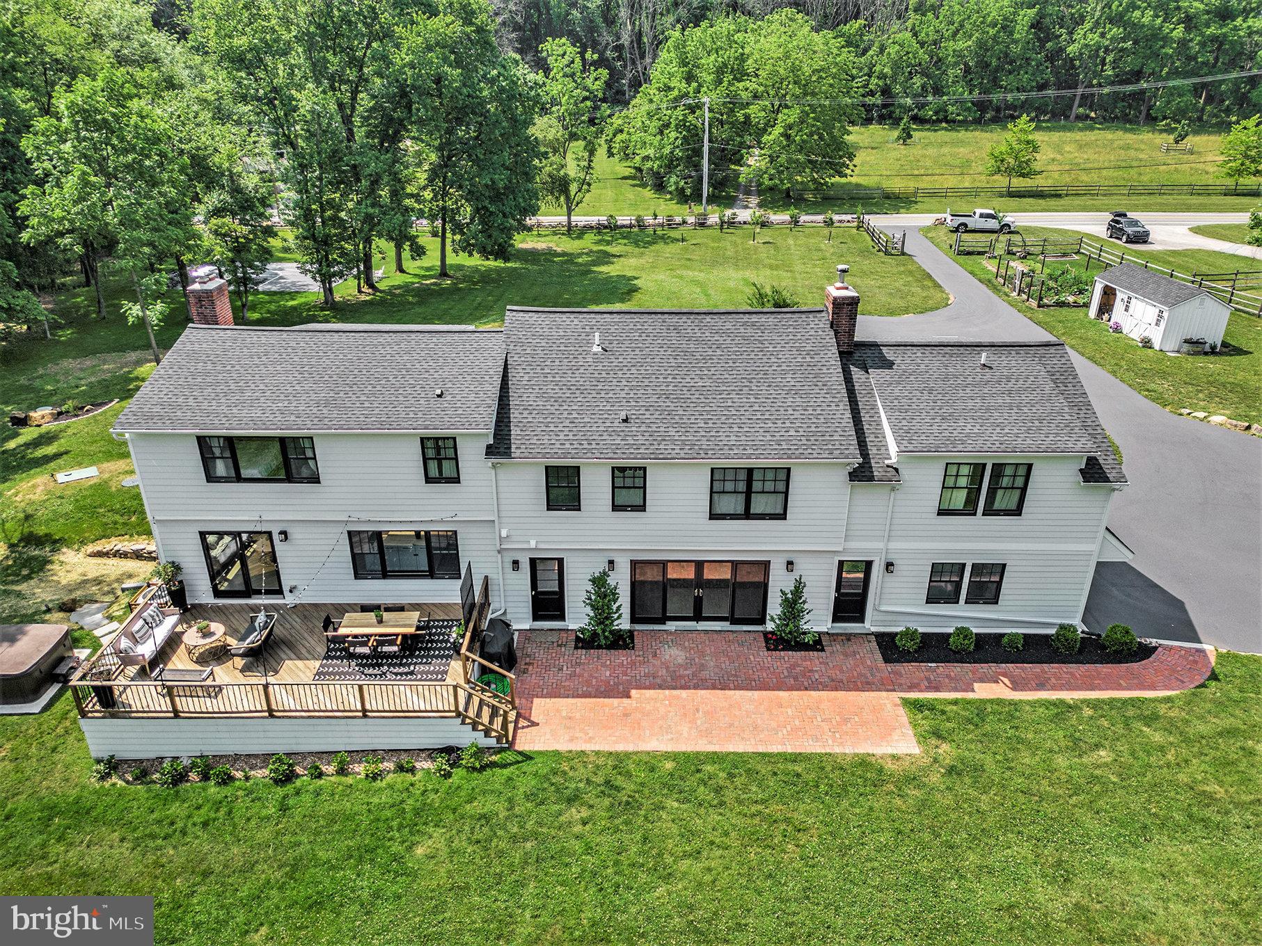 RADNOR HUNT - Residential