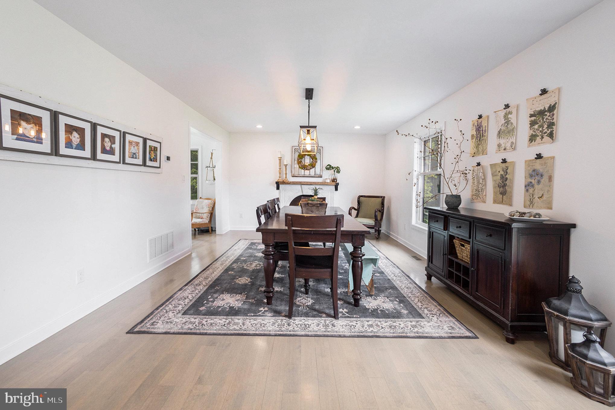 RADNOR HUNT - Residential