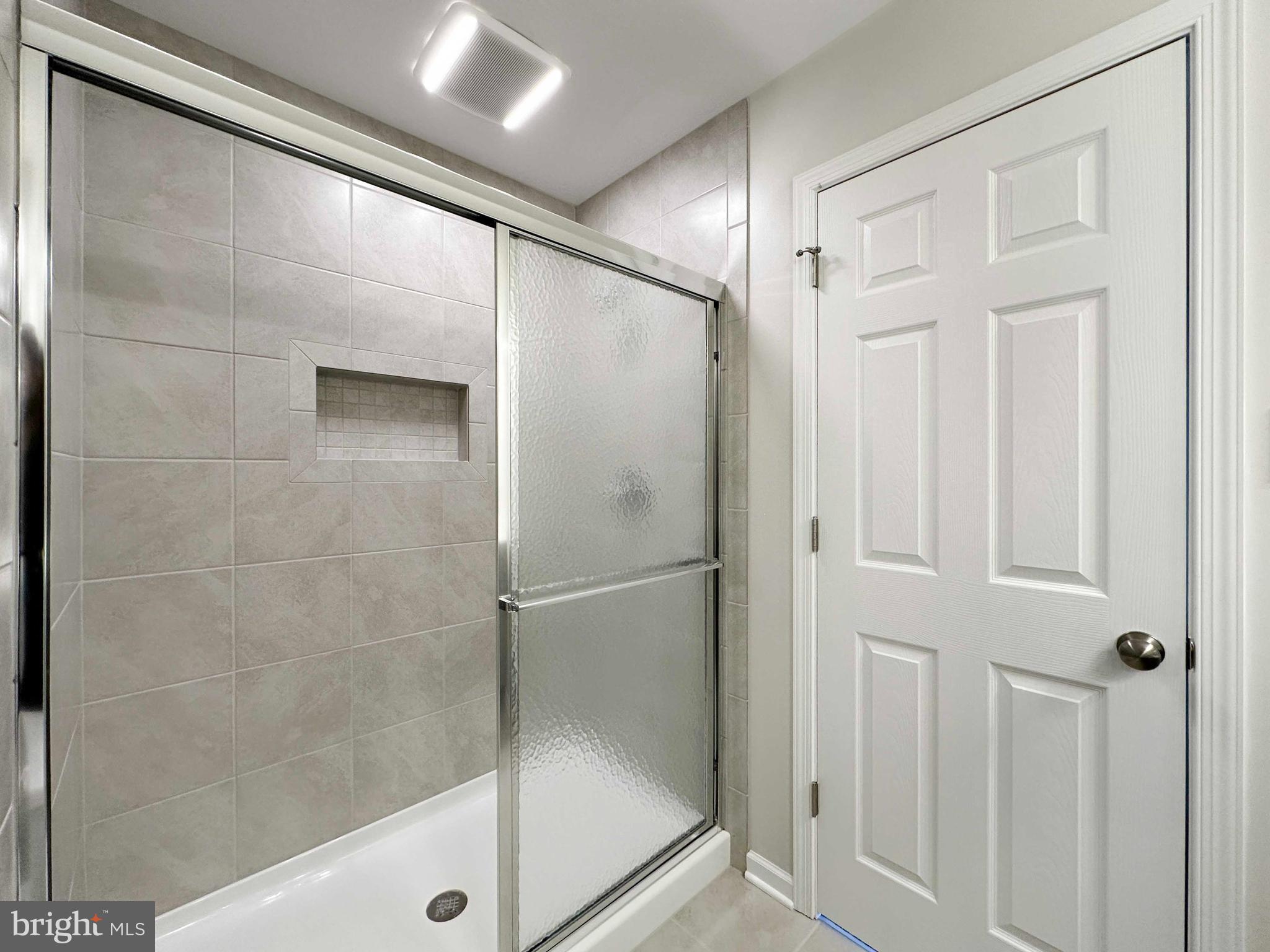 GRAYS POINTE - Residential