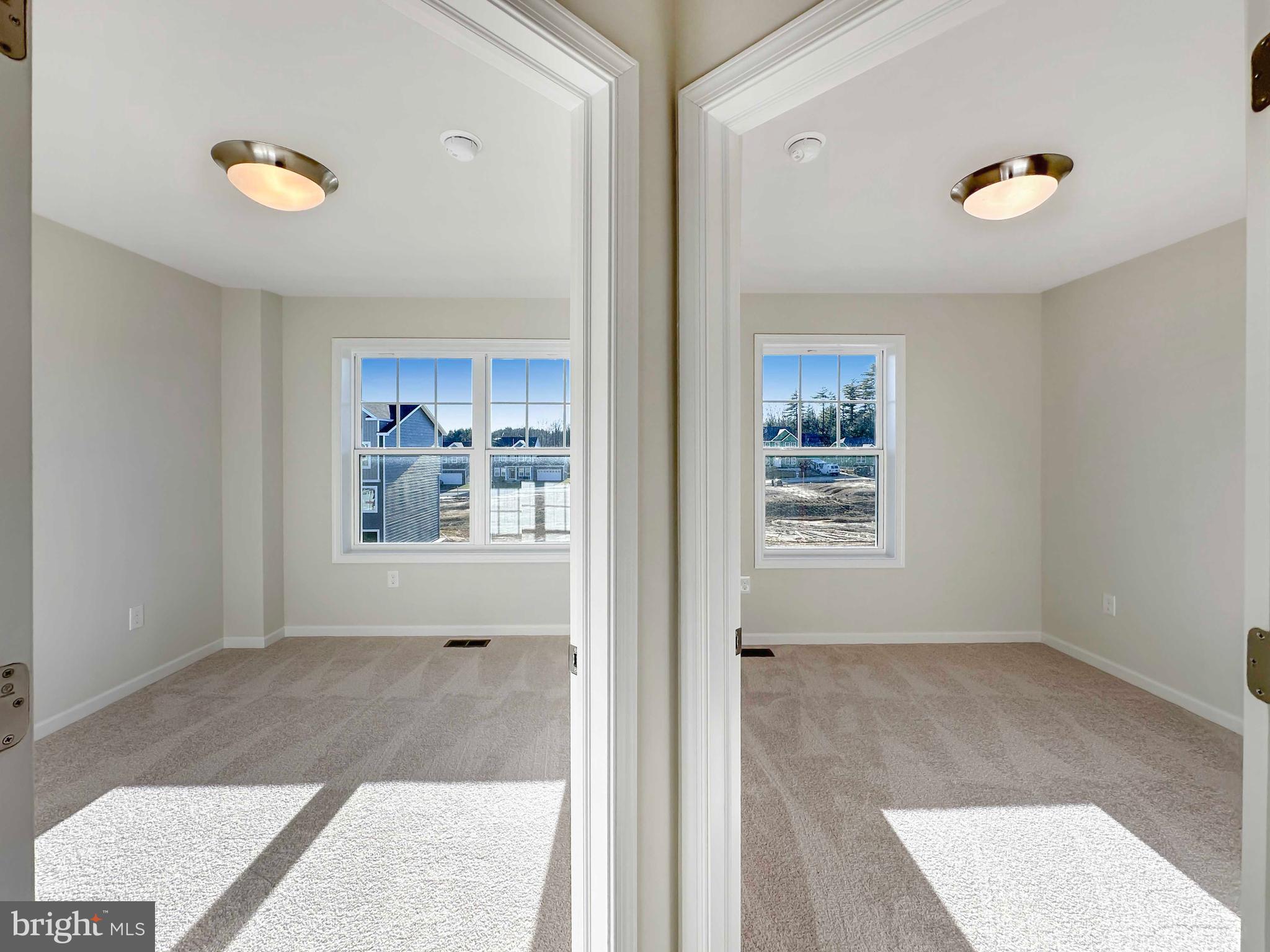 GRAYS POINTE - Residential