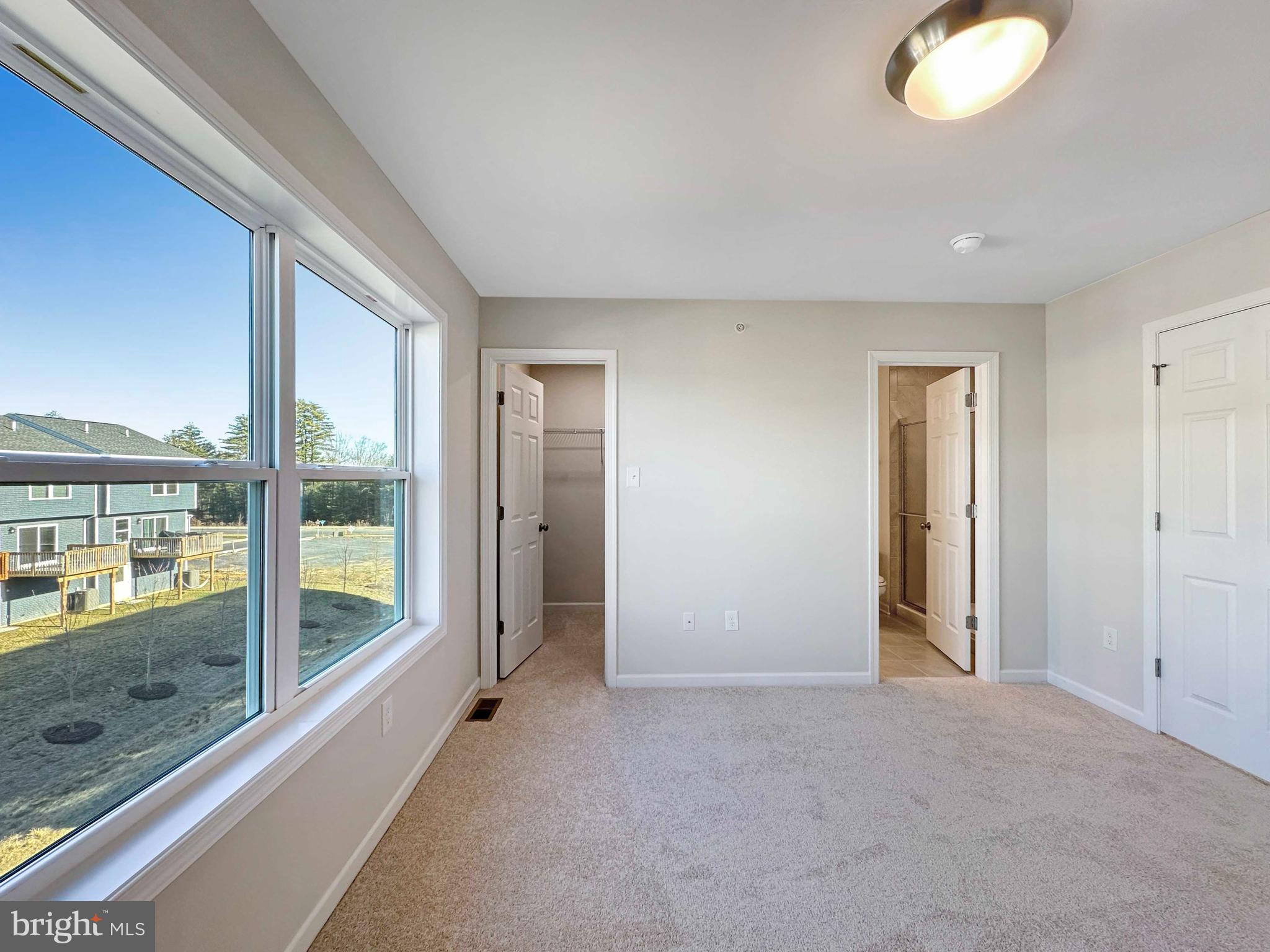 GRAYS POINTE - Residential