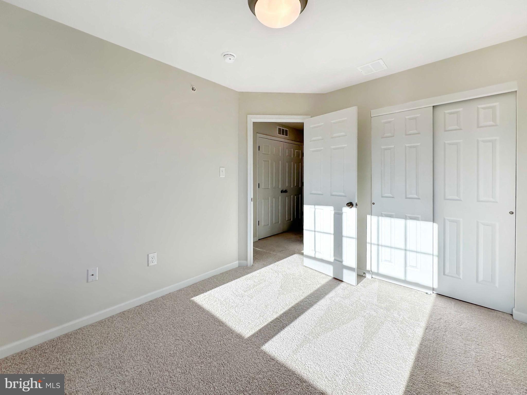 GRAYS POINTE - Residential