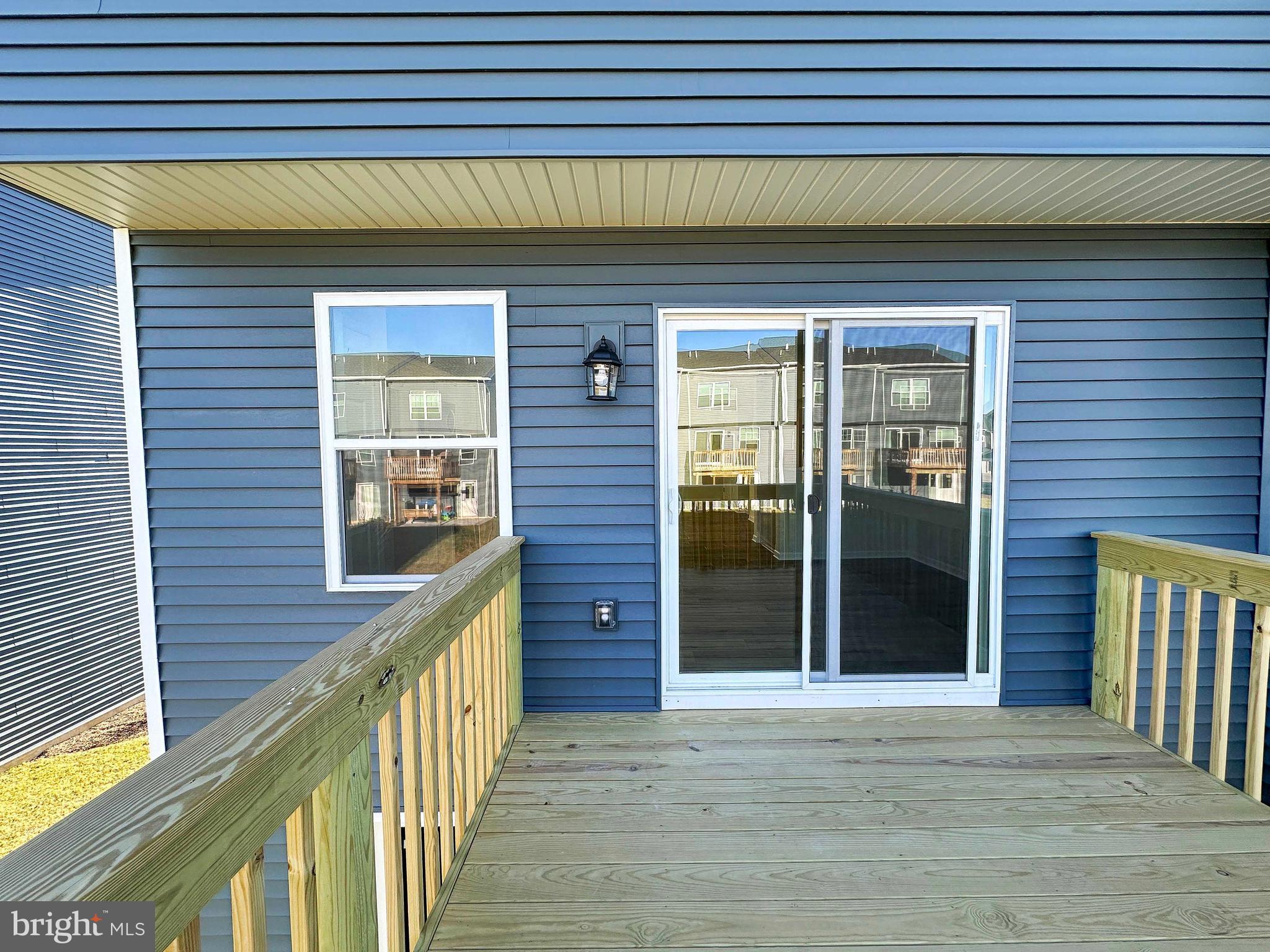 GRAYS POINTE - Residential