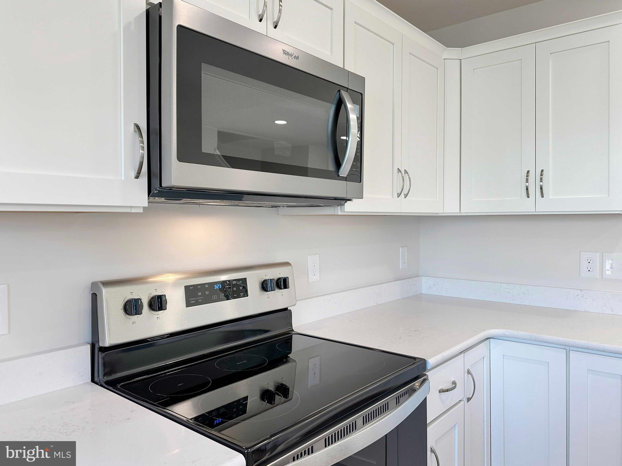 GRAYS POINTE - Residential