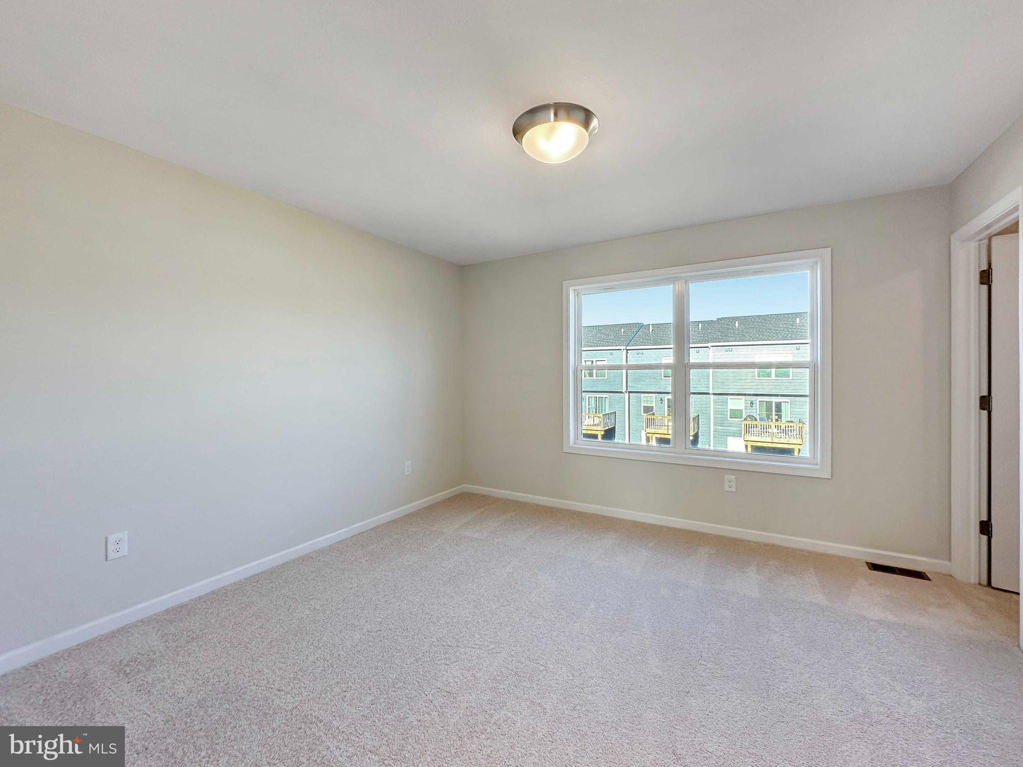 GRAYS POINTE - Residential