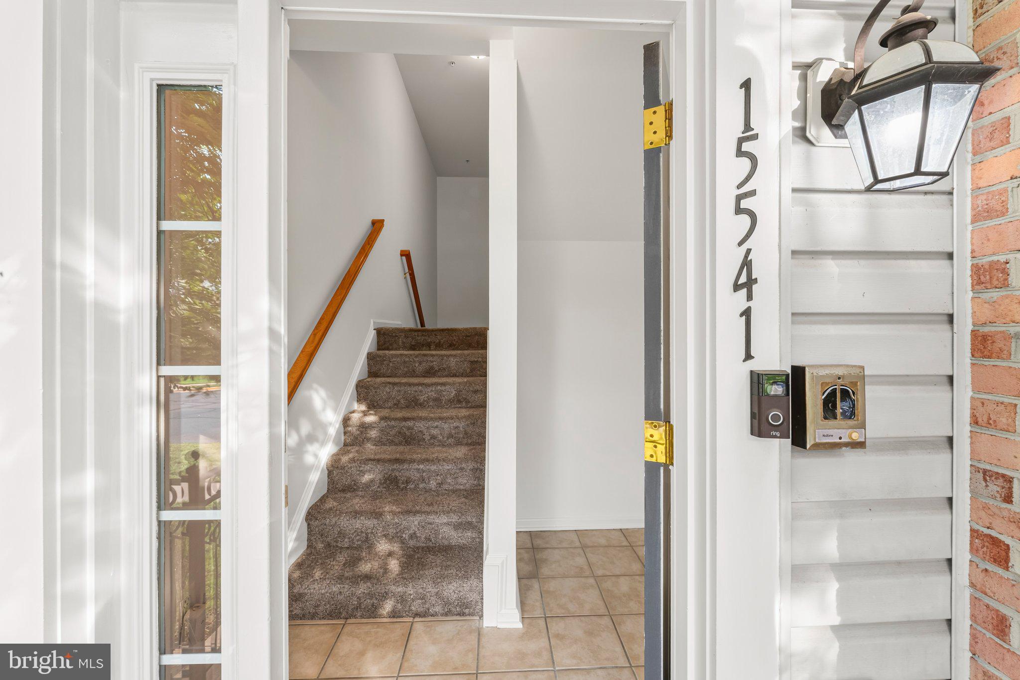 15541 JOHN DISKIN CIRCLE