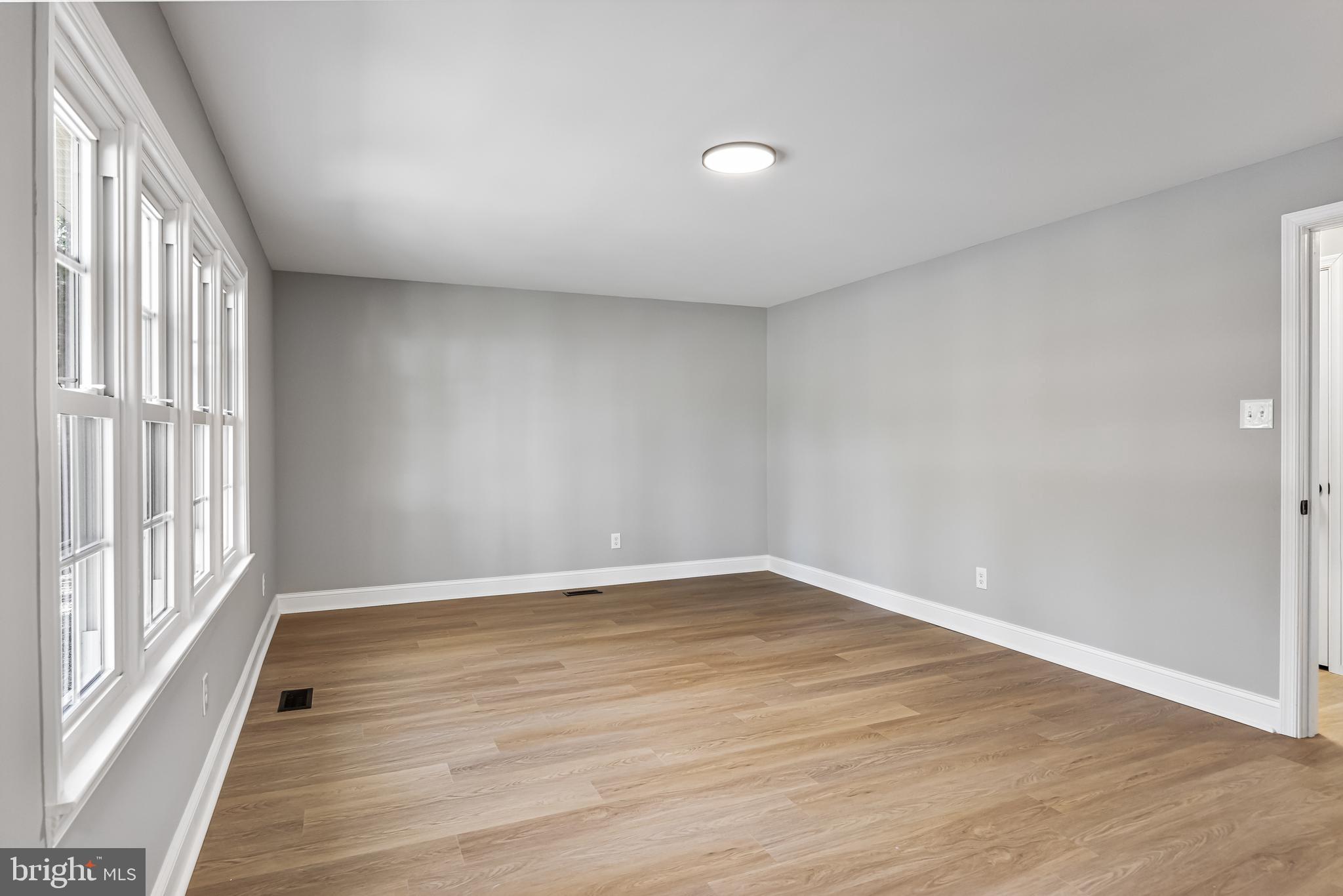 BARCLAY - Residential